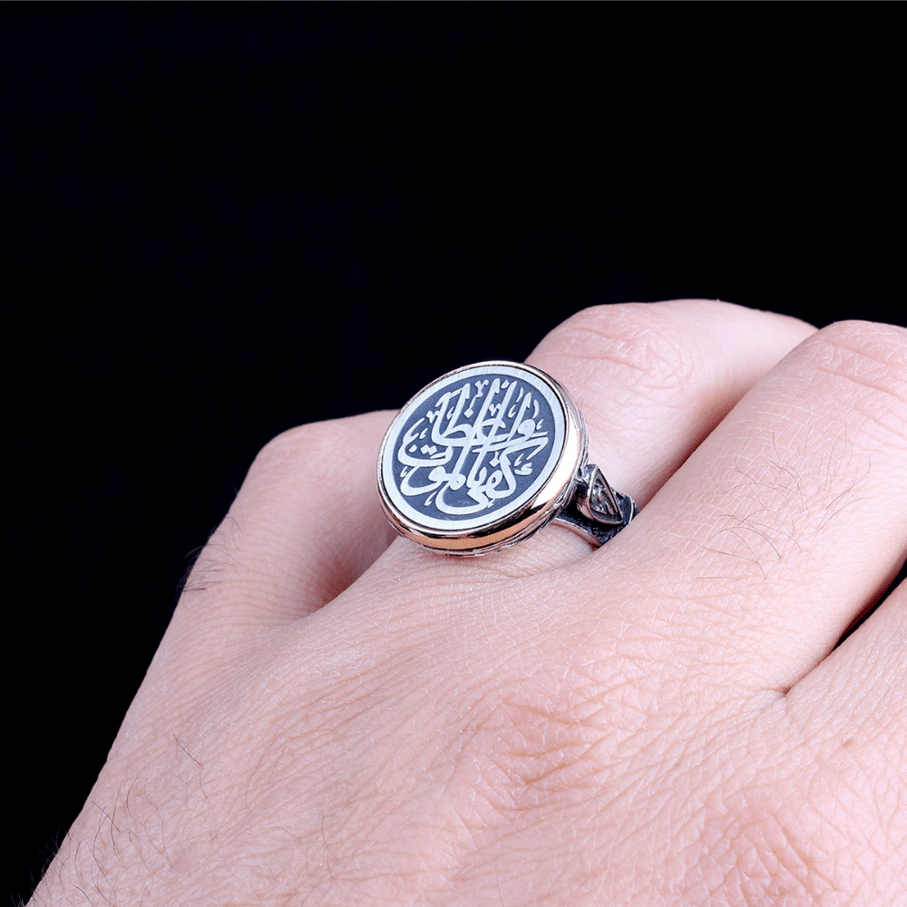 Zarif Tasarım Ölüm Kafi İşlemeli Gümüş Yüzük