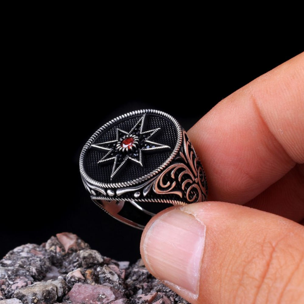 Zirkon Taş İşlemeli Kutup Yıldızı Model Gümüş Yüzük