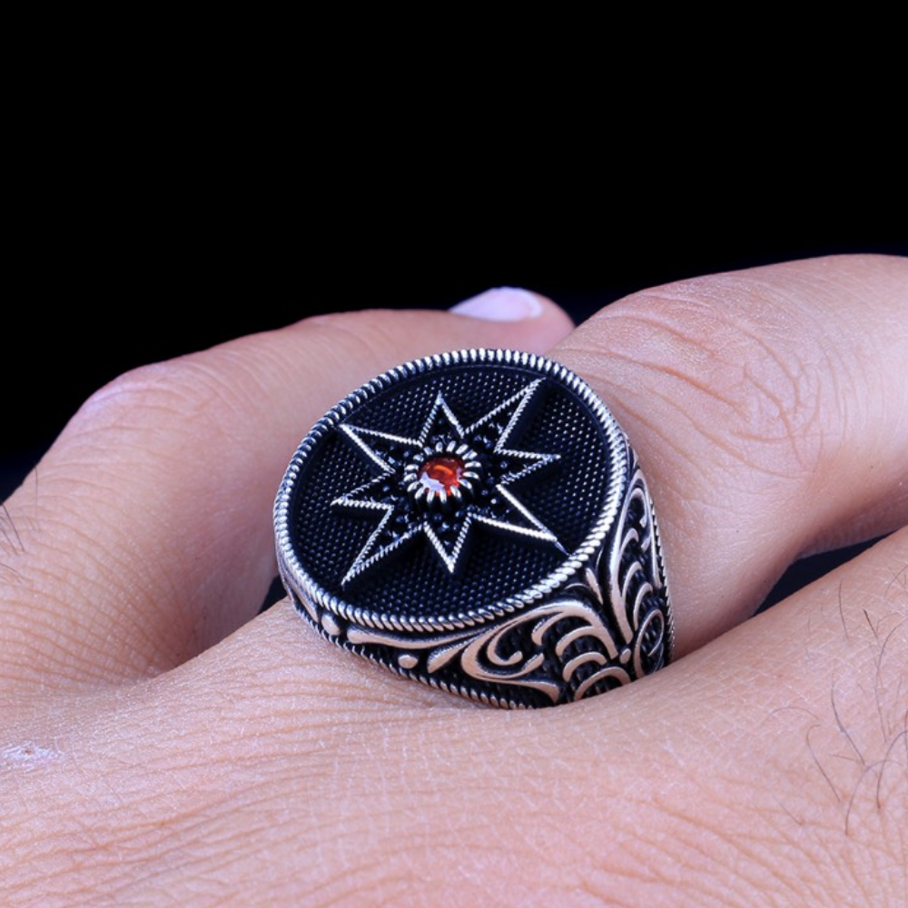Zirkon Taş İşlemeli Kutup Yıldızı Model Gümüş Yüzük