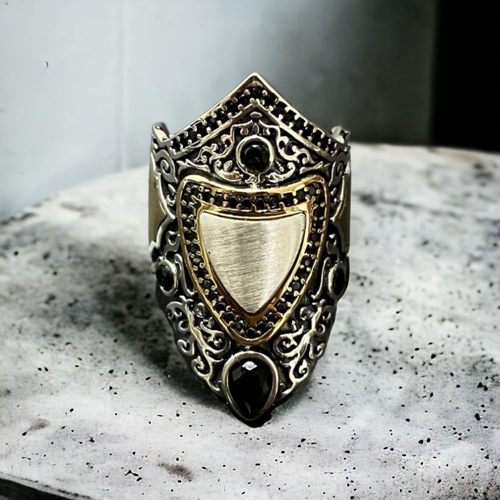 Zirkon Taşlı Desenli Gümüş Zihgir Okçu Yüzüğü