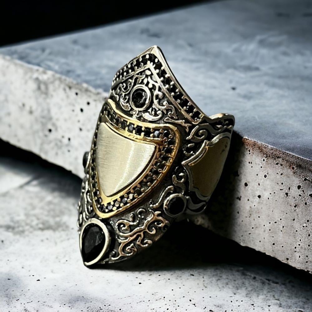 Zirkon Taşlı Desenli Gümüş Zihgir Okçu Yüzüğü