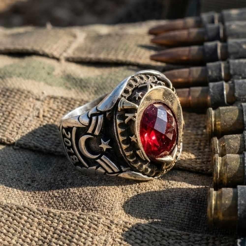 Zirkon Taşlı Pençe Model Gümüş YüzükZirkon Taşlı Yüzükler