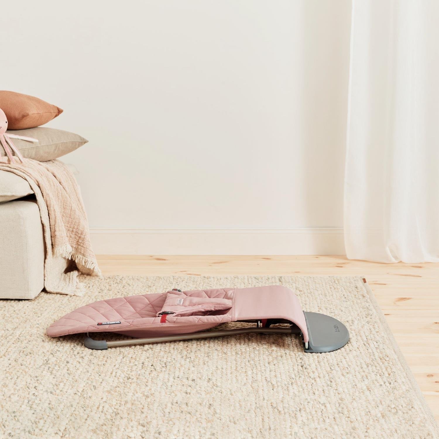 BabyBjörn Bliss Ana Kucağı Petal Cotton Oyuncaklı  / Dusty Pink