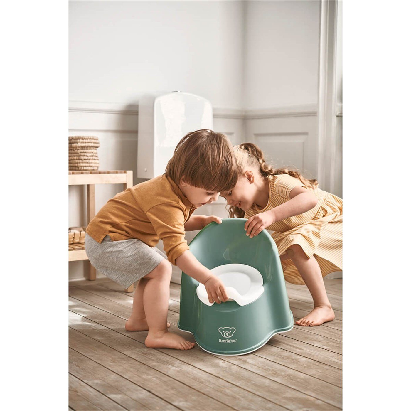 BabyBjörn Eğitici Koltuk Oturak & Safe Step Banyo Basamağı / Deep Green