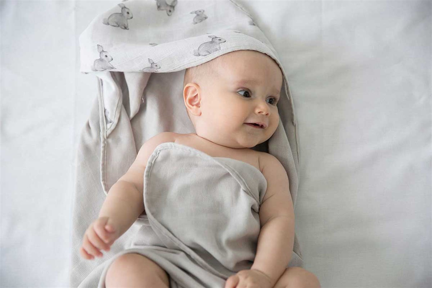 Deux Lapins Havlu iconic Gri tavşan