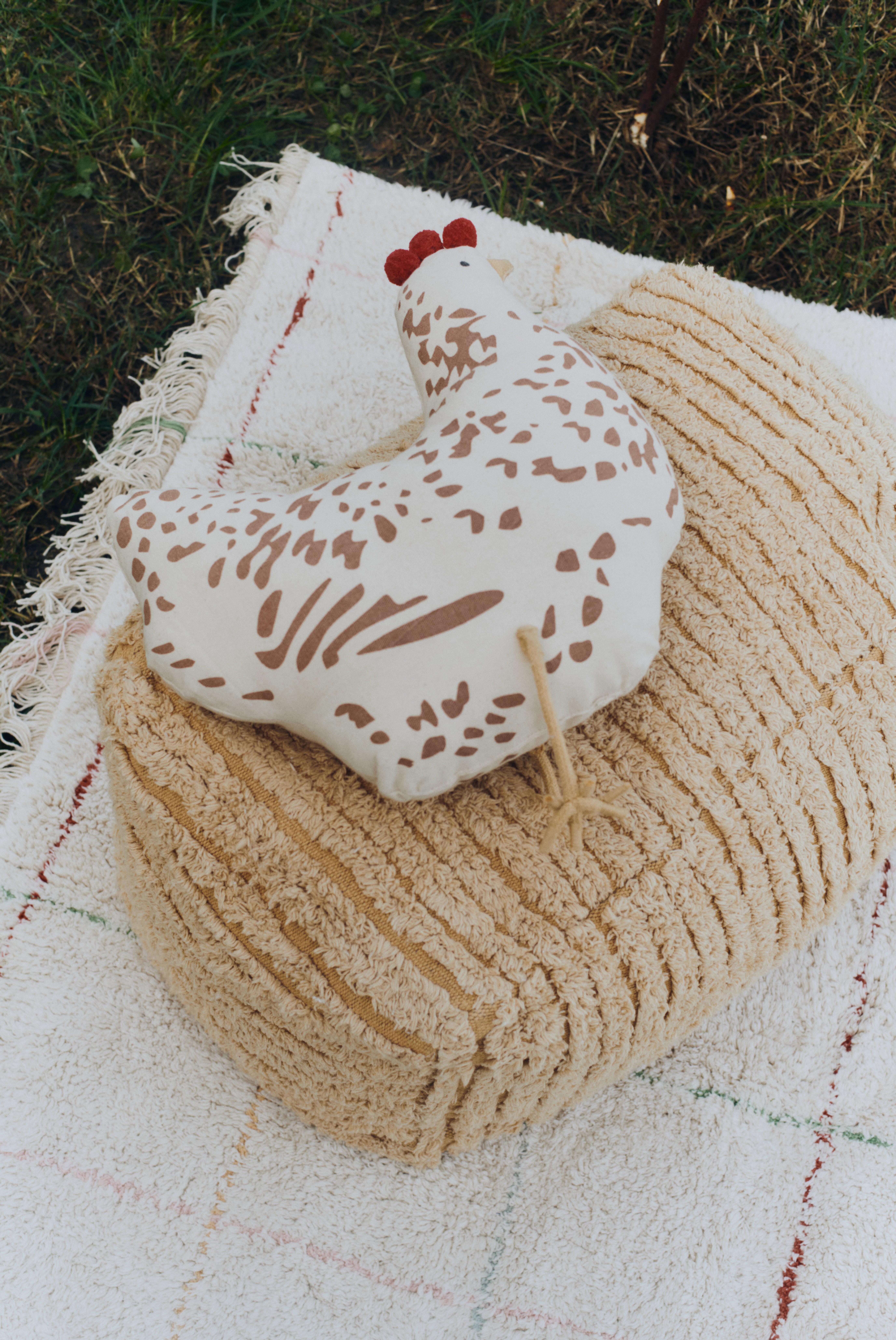 Yastık, Chicken Country