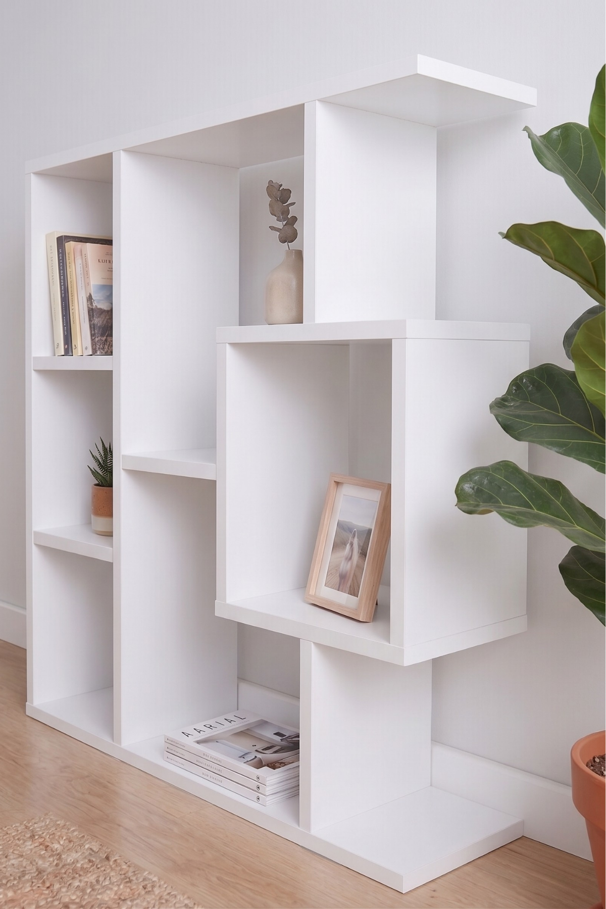 Enda Home Yegane Duvar Rafı, Duvar Kitaplığı, Dekoratif Kitaplık, Modern Kitaplık, Zeminde veya Duvarda Kullanıma Uygun Beyaz