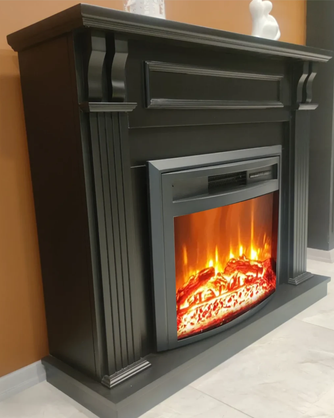 Dlc 1239 Çizgi Sütunlu Siyah 1800W Bluetooth ve Ses Efektli Dekoratif Elektrikli Şömine