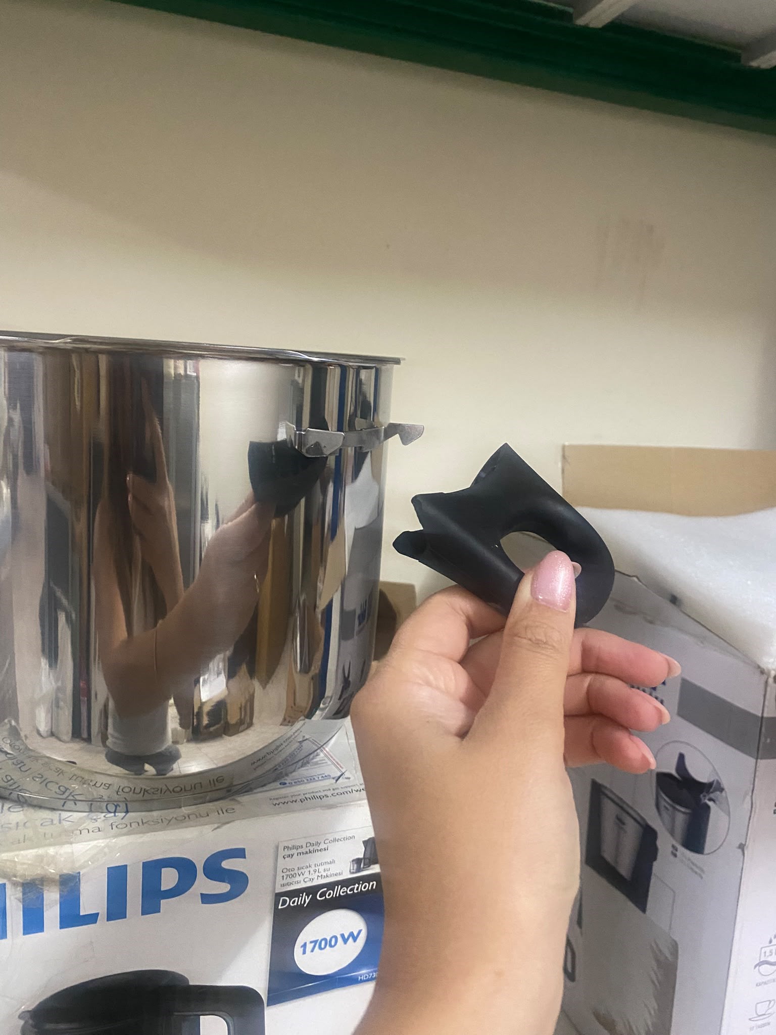 WMF Perfect 6.5 lt + 3 lt Düdüklü Tencere Seti (Kulpu Kırık-Outlet)