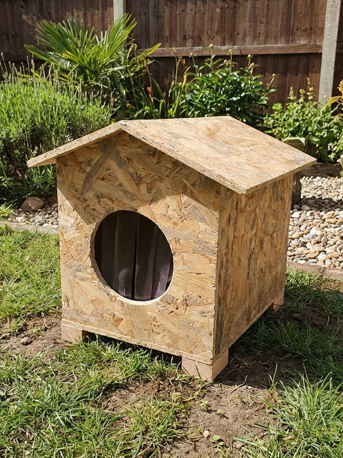 Reyo Kedi Yuvası Yağmura Ve Soğuğa Dayanıklı Osb Kedi Evi (DENİZ TUTKALLI) Monteli Teslimat Cat30