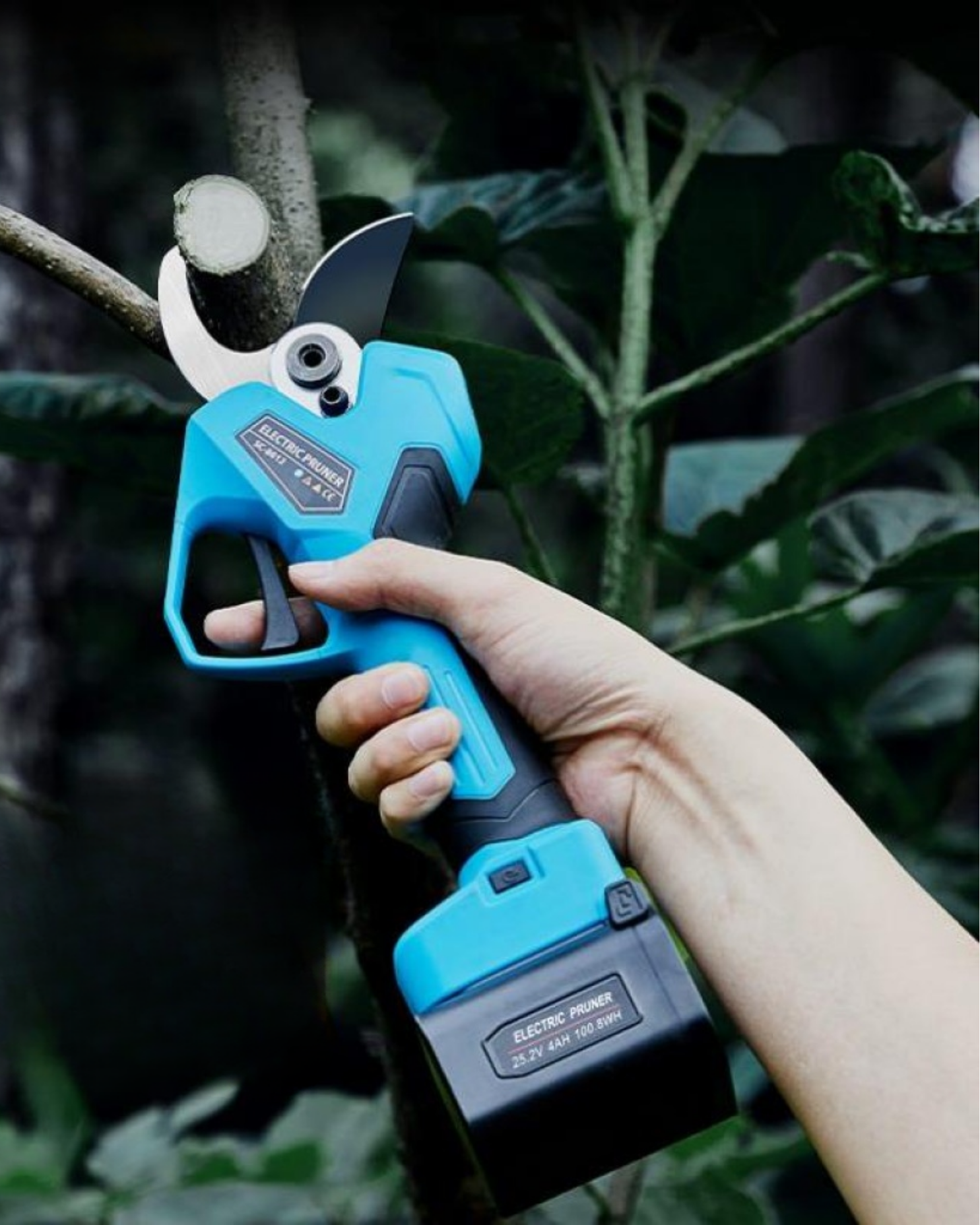 Suca SC 8612A LED Göstergeli Akülü Budama Makası 45 mm