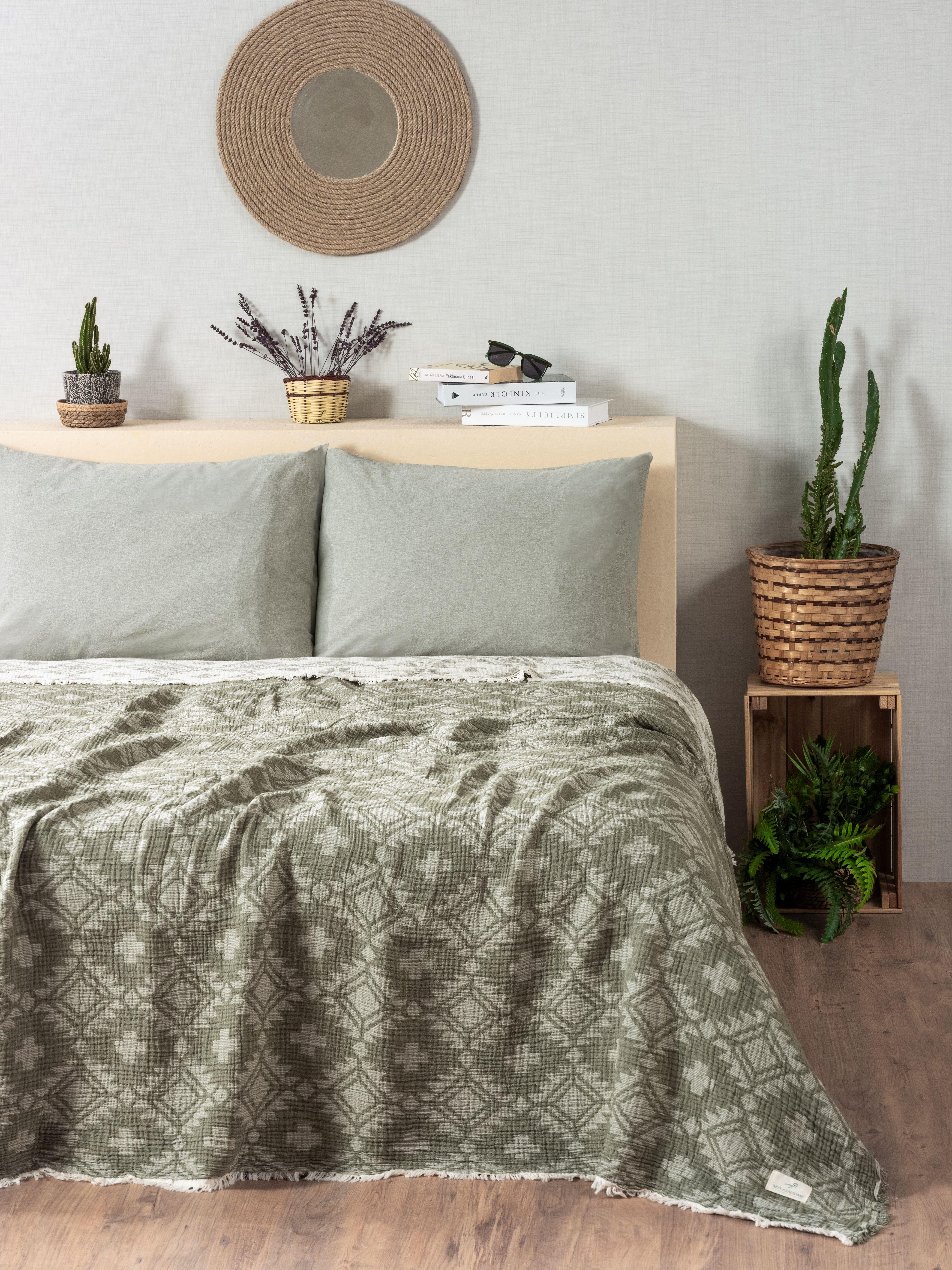 Mylasa Home Müslin 4 Katlı Aztec Desenli (Jakarlı) Çift Kişilik Yatak Örtüsü-Yazlık Pike 220x240cm - Haki
