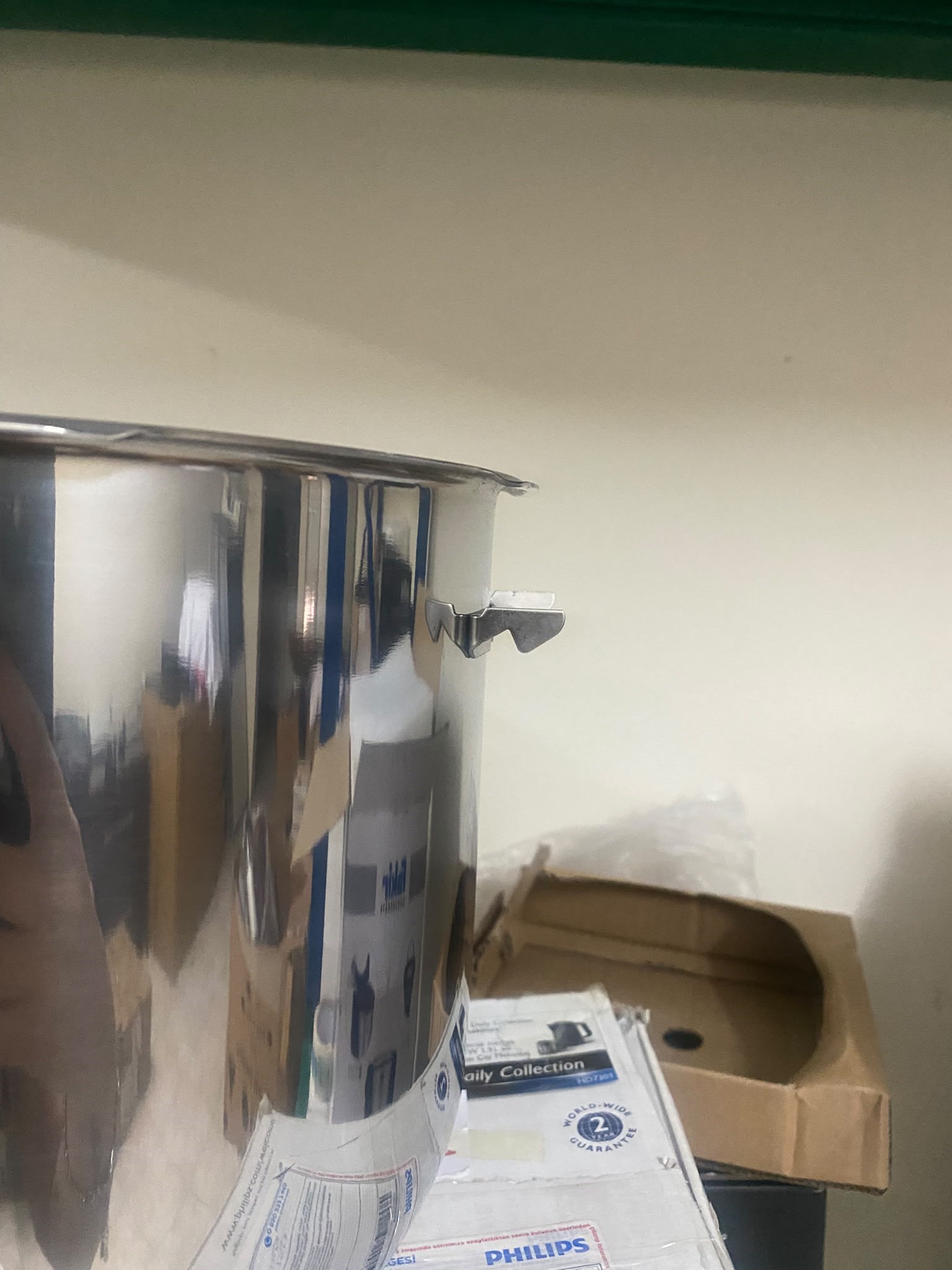 WMF Perfect 6.5 lt + 3 lt Düdüklü Tencere Seti (Kulpu Kırık-Outlet)