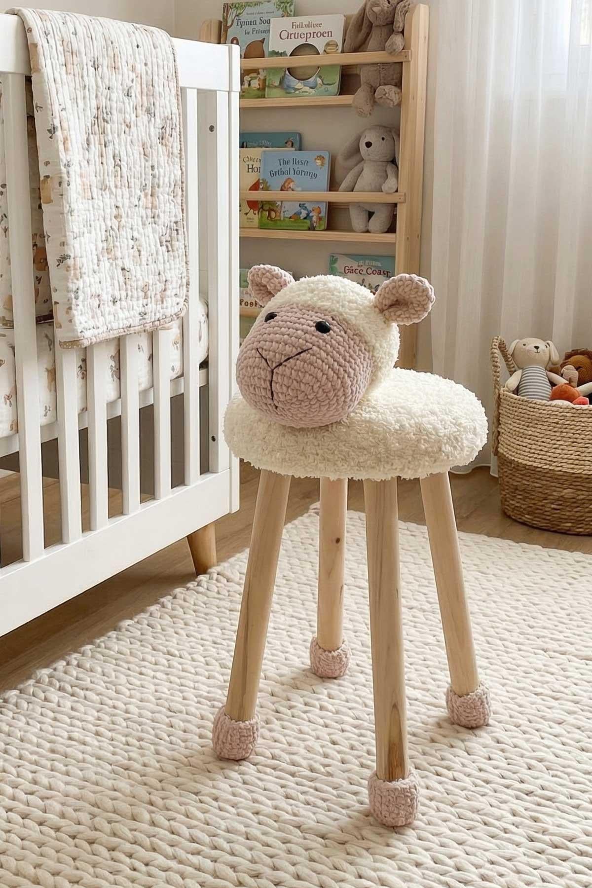 Reyo Hayvan Figürlü Ahşap Amigurumi Çocuk Taburesi Kuzu