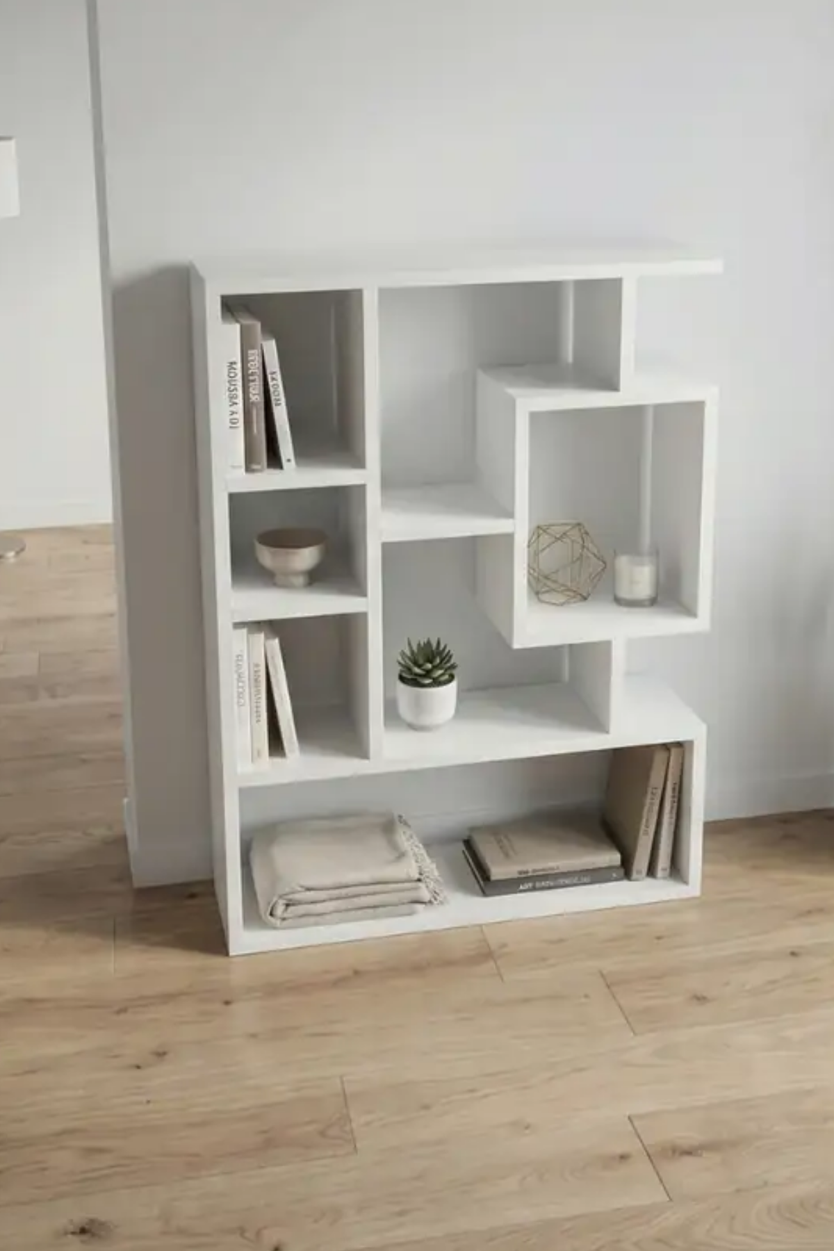 Enda Home Bigane Büyük Dekoratif Duvar Rafı 70,9 × 93,6 cm, Asimetrik Çok Bölmeli Duvara Monte Raf - Mat Beyaz