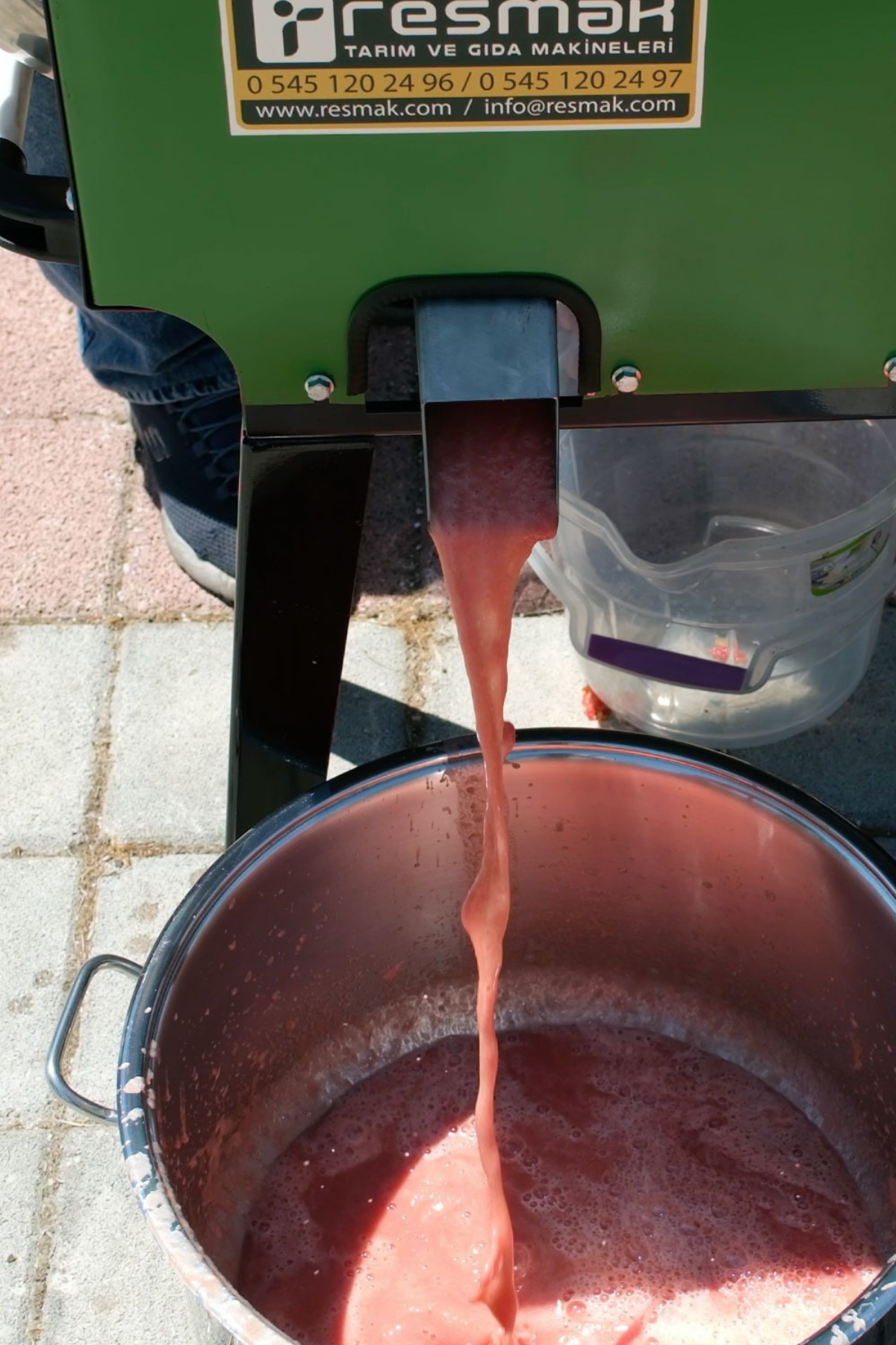 Resmak TPM500 220w 3 hp 500kg/s Salça Makinası