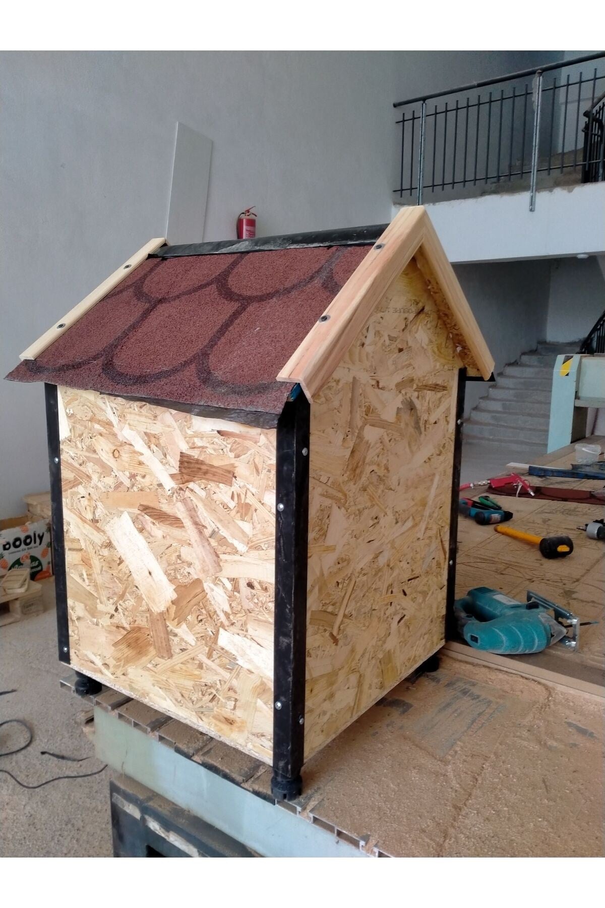 Msay Küçük / Orta Irk Köpek Evi, Sıcak ve Soğuya Dayanıklı Köpek Kulübesi OSB Ahşap Şıngıl Çatılı 50x50x70cm (Demonte Gönderim)
