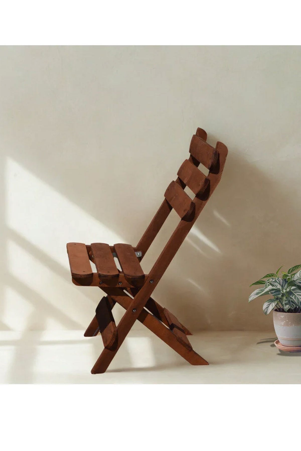 Reyo Premium 3'lü Ahşap Balkon Bahçe Seti – Minderli Katlanır Bistro Masa Sandalye Ceviz/Antrasit