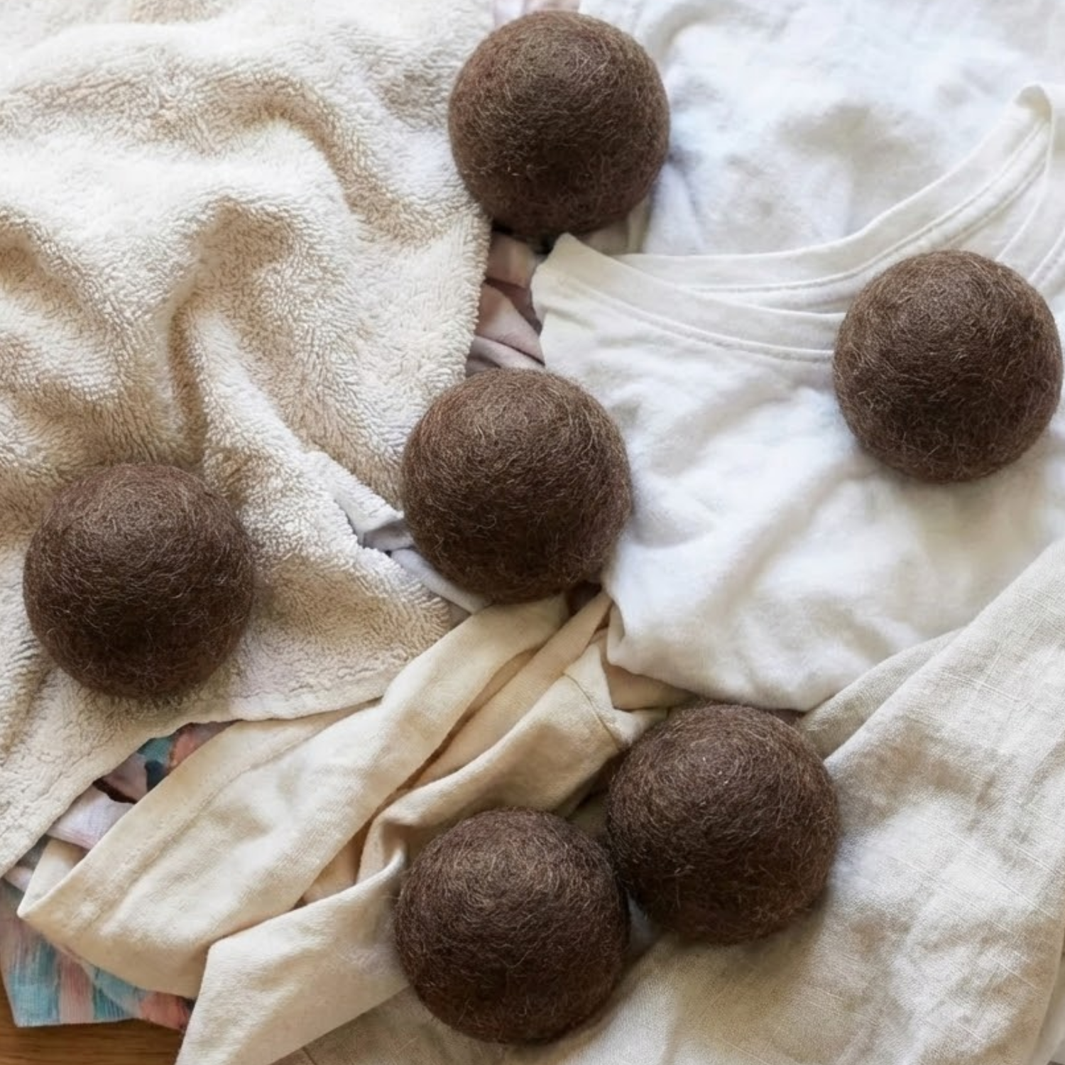 Reyo %100 Saf Yün Kurutma Makinesi Topu 6'lı Set - L Boy Kahverengi - Kimyasalsız Doğal Yumuşatıcı ve Antistatik Etki
