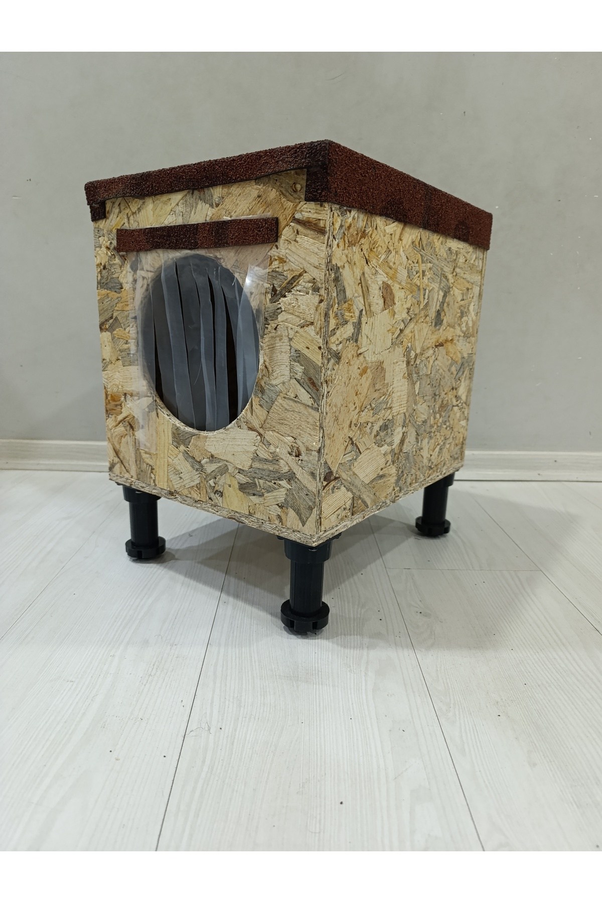 Msay Şıngıl Çatılı Küçük Boy Kedi Barınağı 30x36x30 cm Sokak Kedileri İçin Kedi Barınağı, Kedi Kulübesi Monteli Teslimat