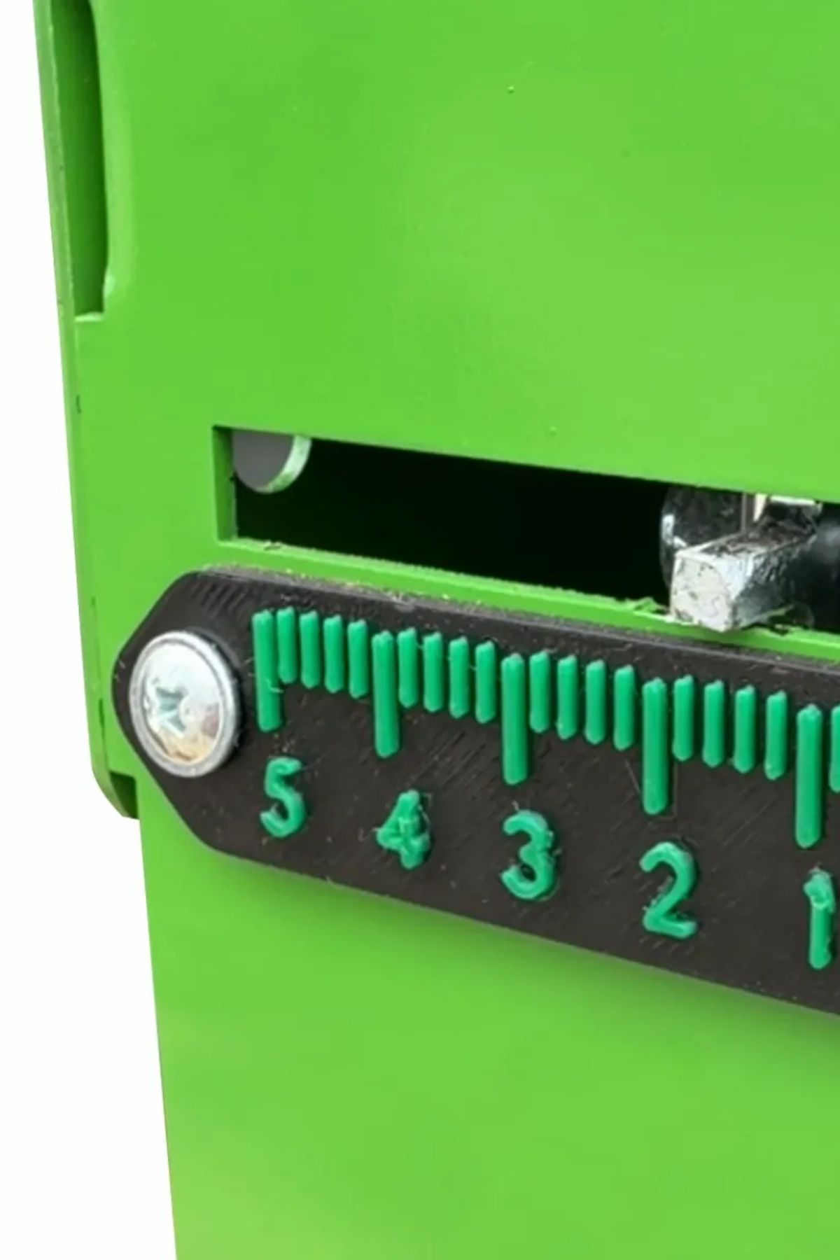 Kadıoğlu C25 Pro Disk Sistem Elektrikli Ceviz, Badem ve Fındık Kırma Makinesi