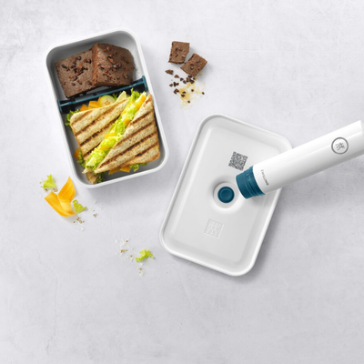 Zwilling Fresh & Save Vakumlu Yemek Taşıma Kabı, L Plastik, Beyaz-Akdeniz Mavisi 368013110
