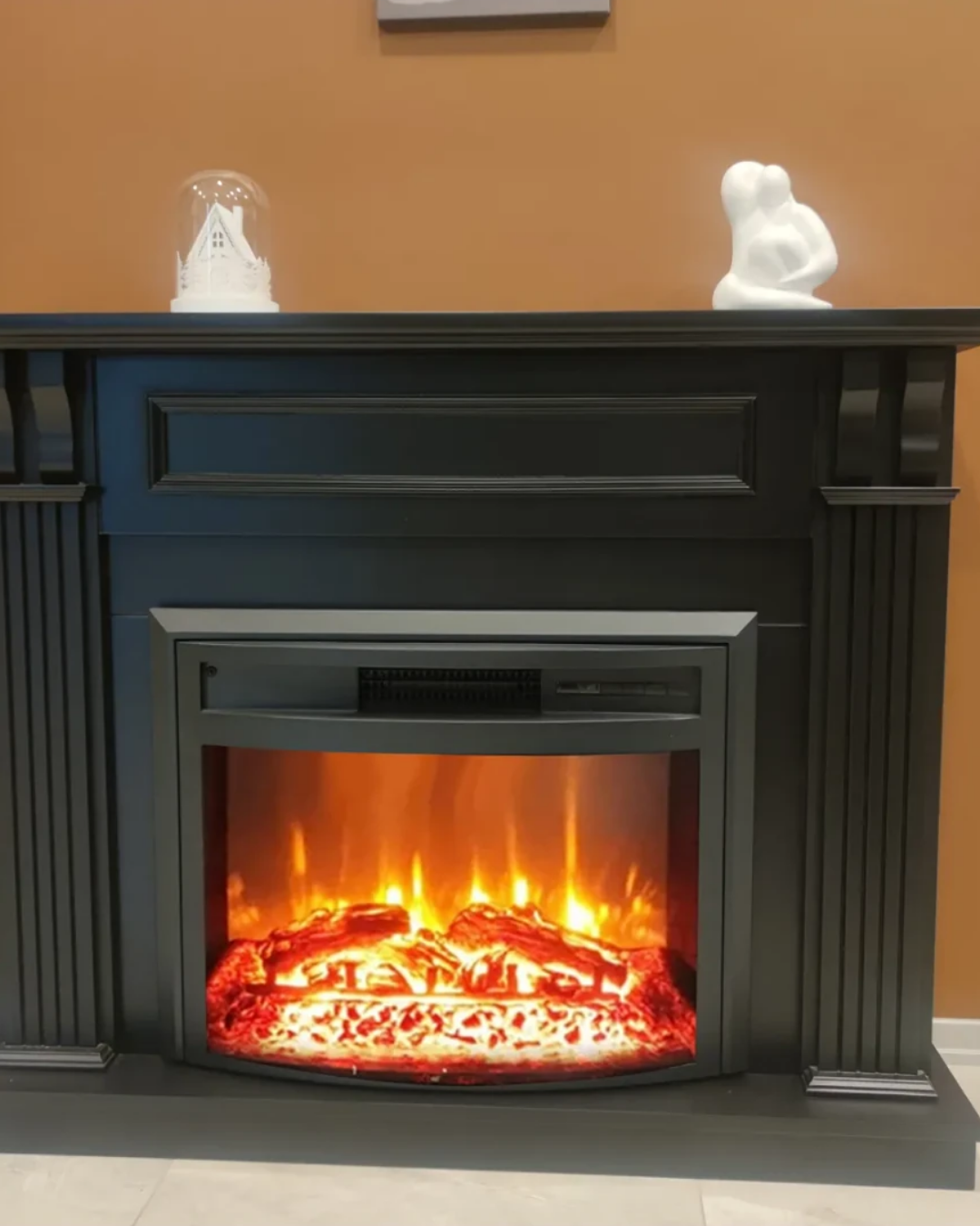 Dlc 1239 Çizgi Sütunlu Siyah 1800W Bluetooth ve Ses Efektli Dekoratif Elektrikli Şömine