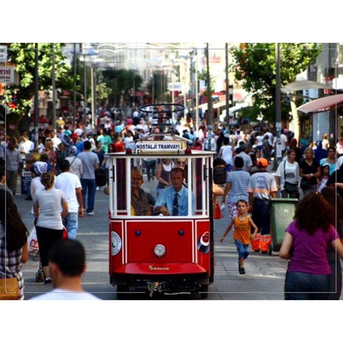 Dragon Nostalji Tramvayı - İstiklal - Nostaljik Tramvay