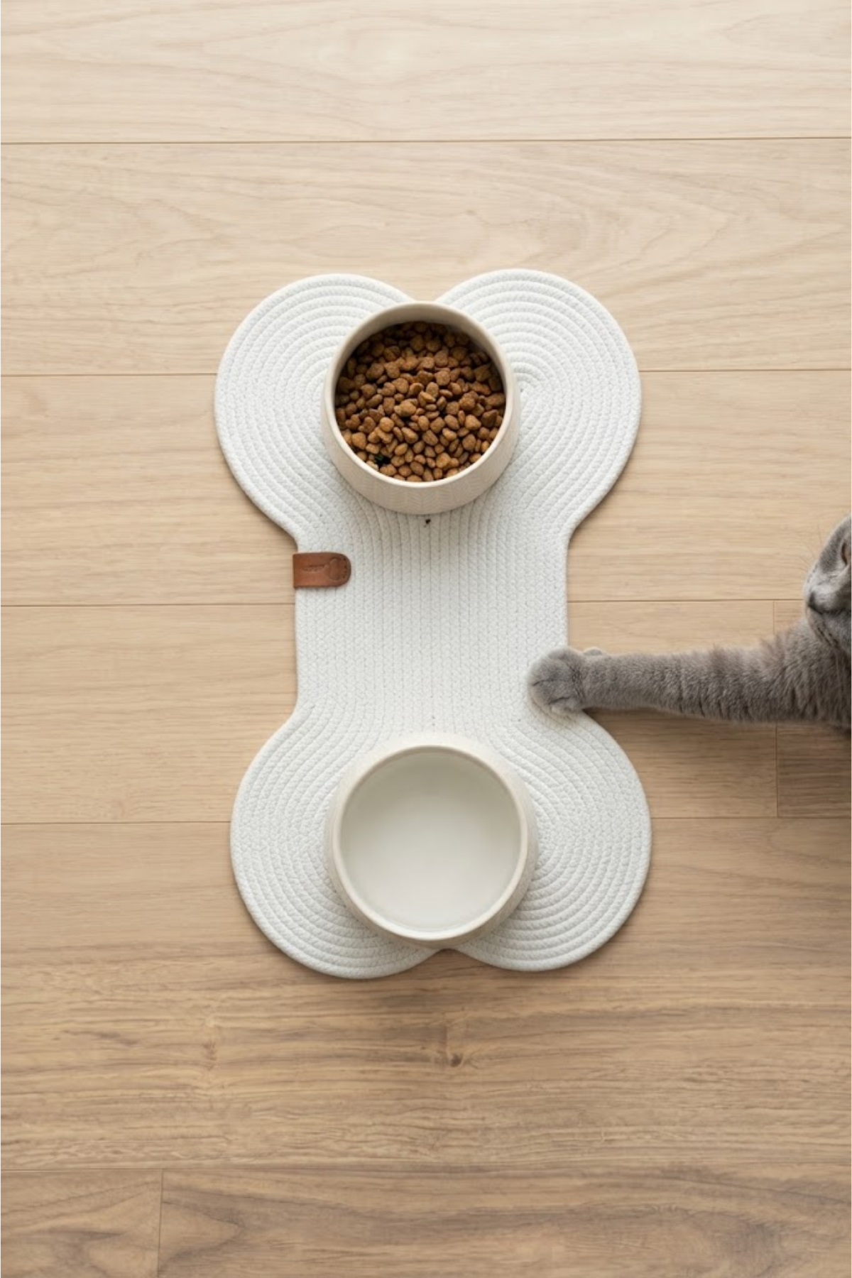 Reyo Pet El Yapımı Kemik Kedi ve Köpek Mama Matı, Kedi Tırmalama Matı, %100 Pamuk İpli - Beyaz