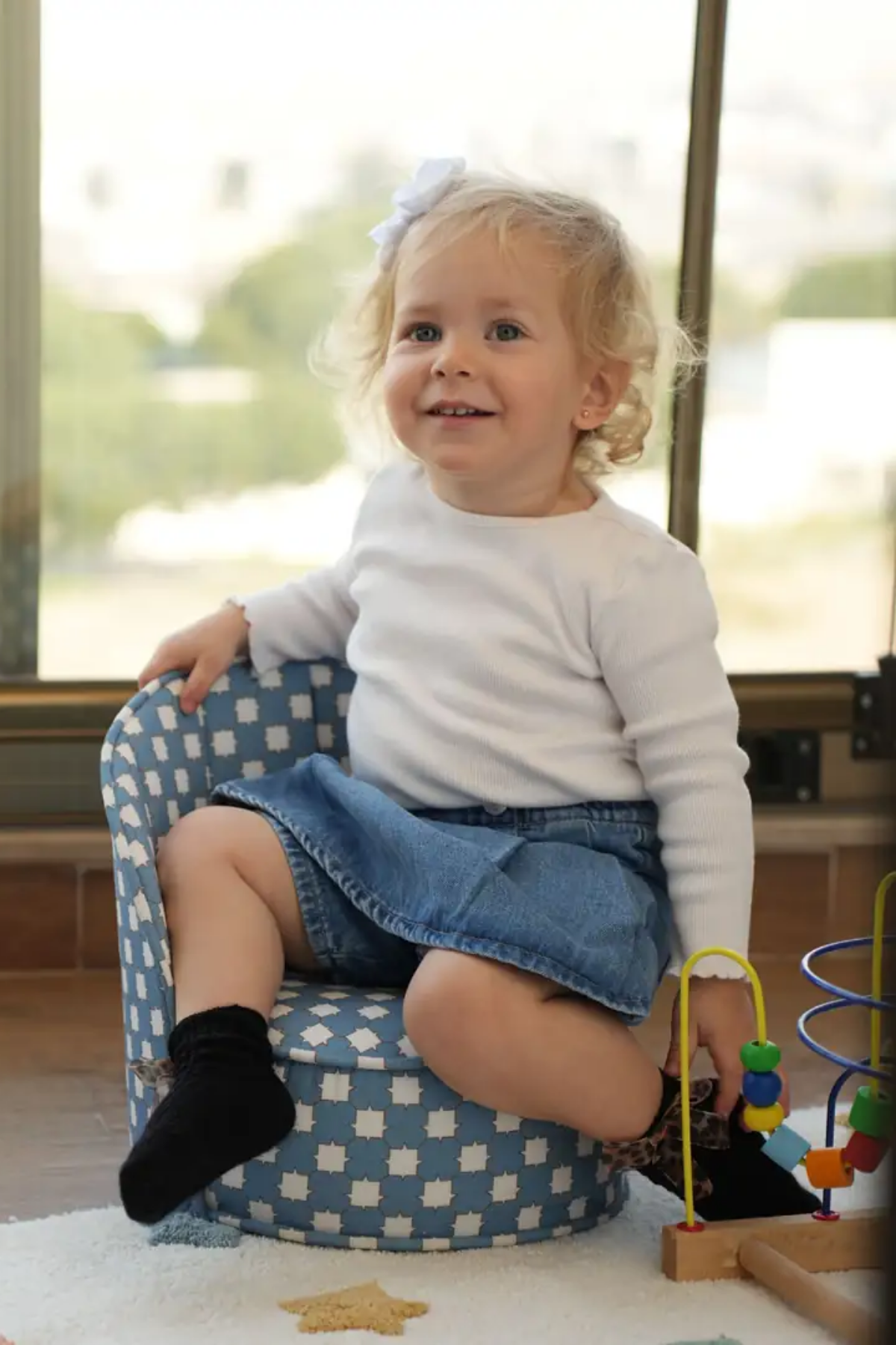 Reyo MiniCozy Spark Taşınabilir Çocuk Bebek Koltuğu, 1-5 Yaş Ergonomik Çocuk Sandalyesi, Hafif, Sıvı İtici ve Silinebilir Kumaş, Taşınabilir Sandalye