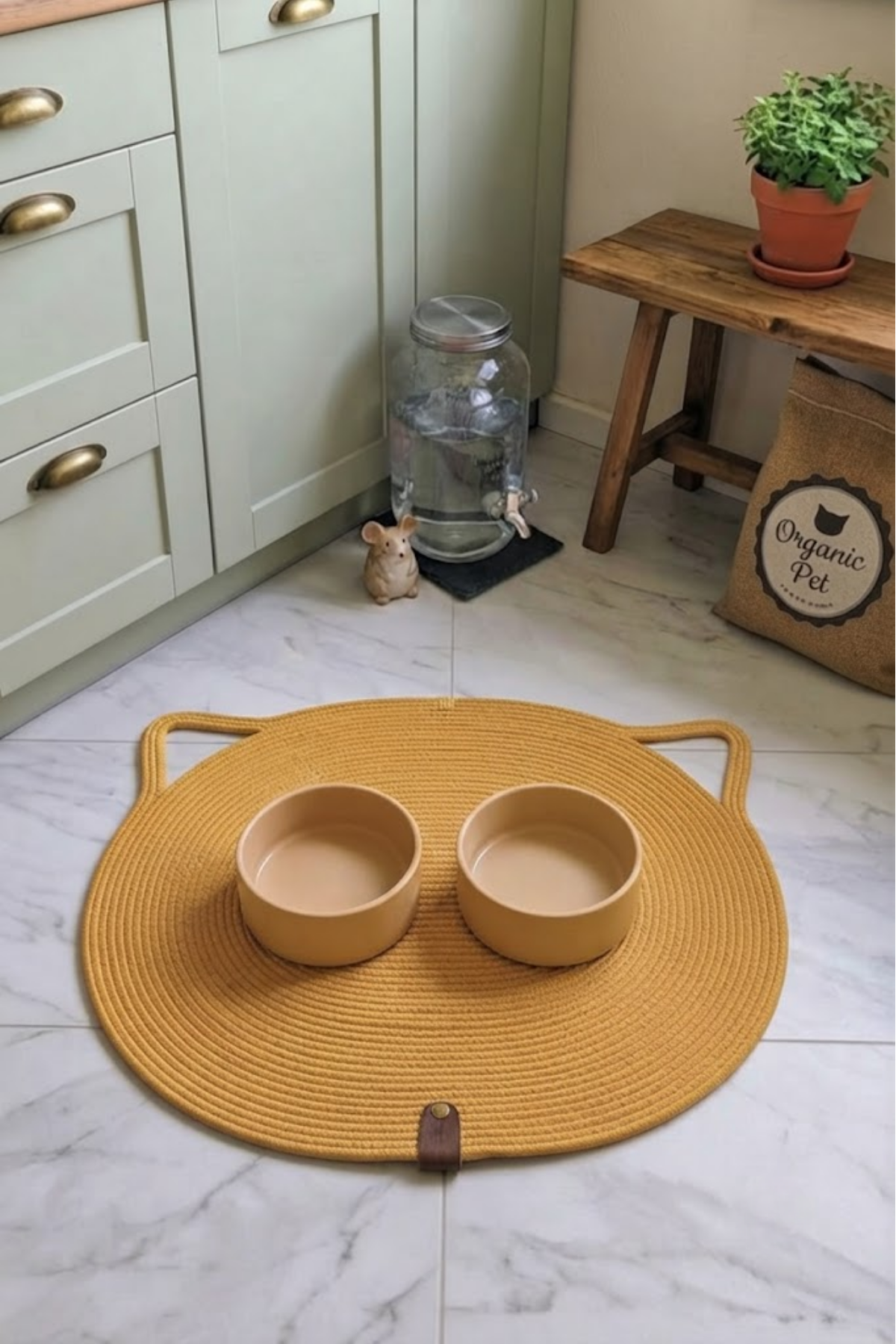 Reyo Pet El Yapımı Kedi Kulaklı Tırmalama Matı, Kedi ve Köpek Mama Matı %100 Pamuk Sarı