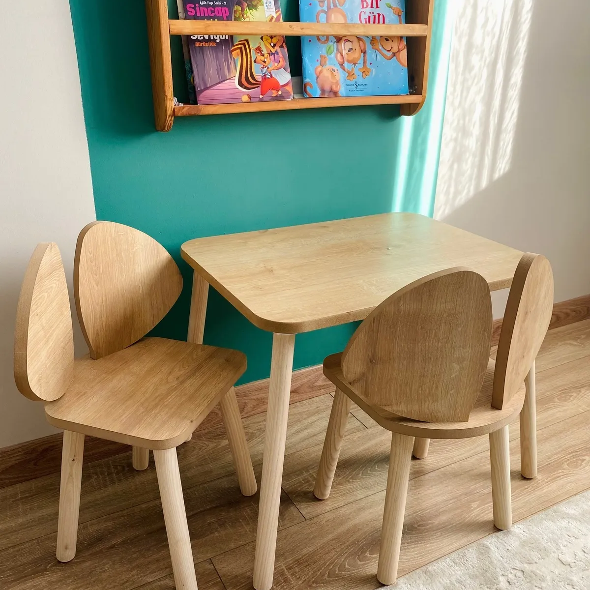 Alfa Country Montessori Çocuk Masası 1 Masa & 2 Mickey Sandalye Kahverengi