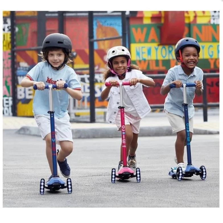 Micro Maxi Micro Deluxe LED 3 Tekerlekli Scooter Aqua