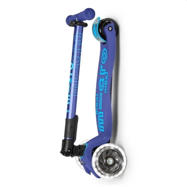 Micro Maxi Micro Deluxe LED Foldable 3Tekerlekli Scooter Navy Blue