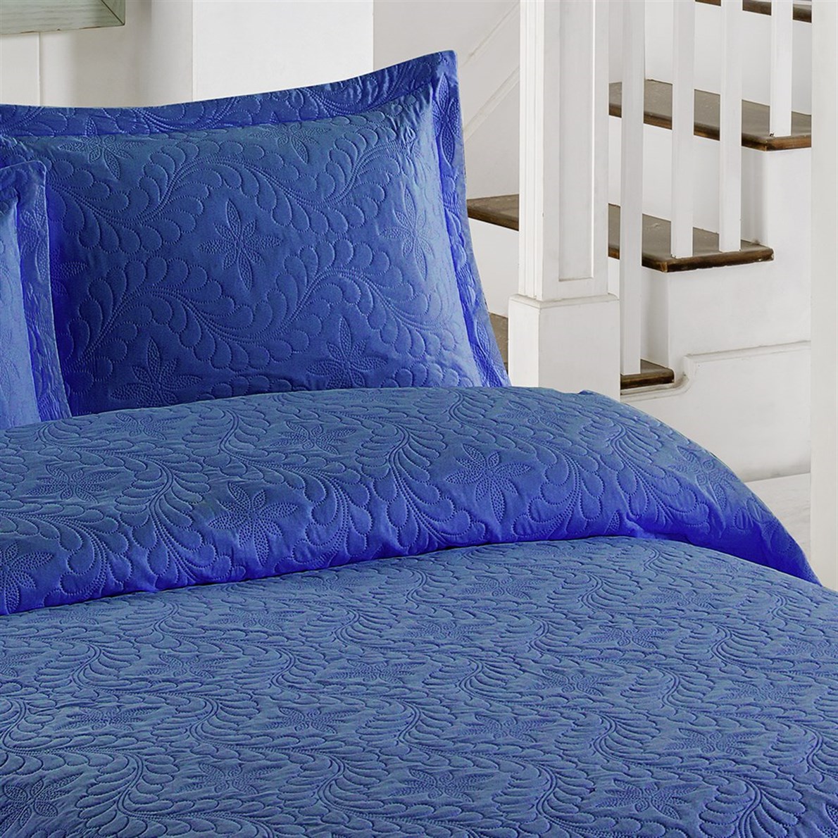 Örtüm Ivy Lacivert Çift Kişilik Microfiber Kapitone Yatak Örtüsü D-YÖÇK06