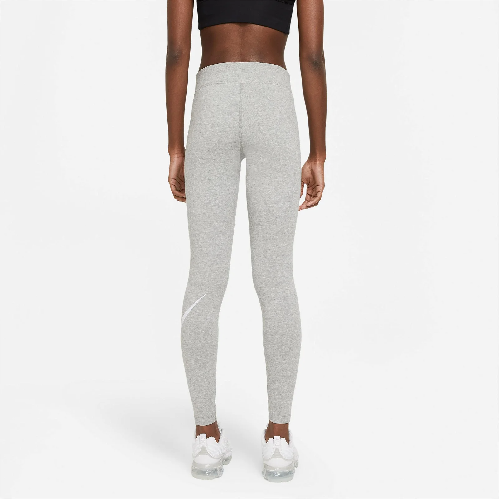 Nike Sportswear Essential