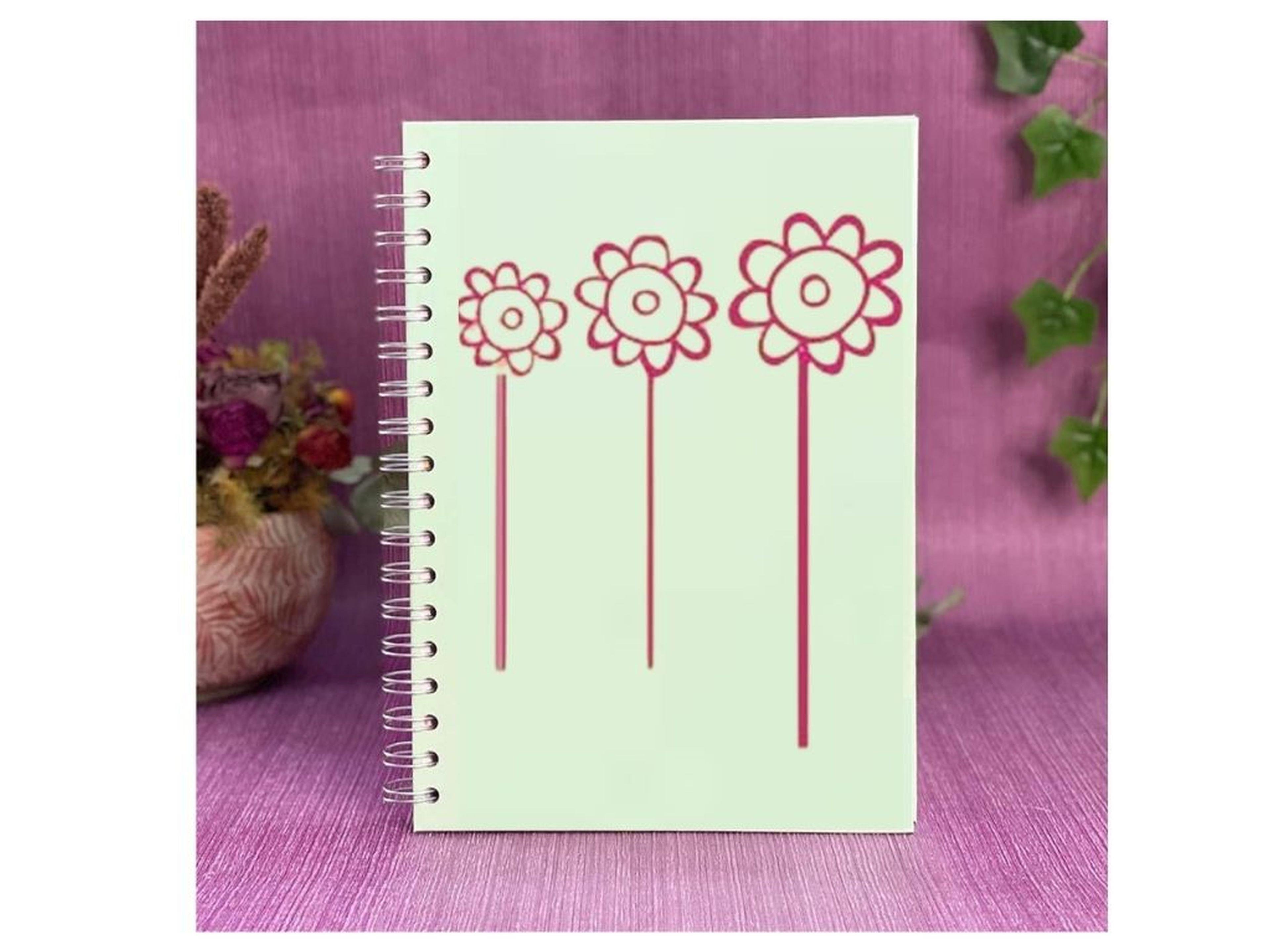 2 Adet Defter Sticker,Laptop Sticker  Pembe Papatyalı Pvc 48X33X0,5Cm