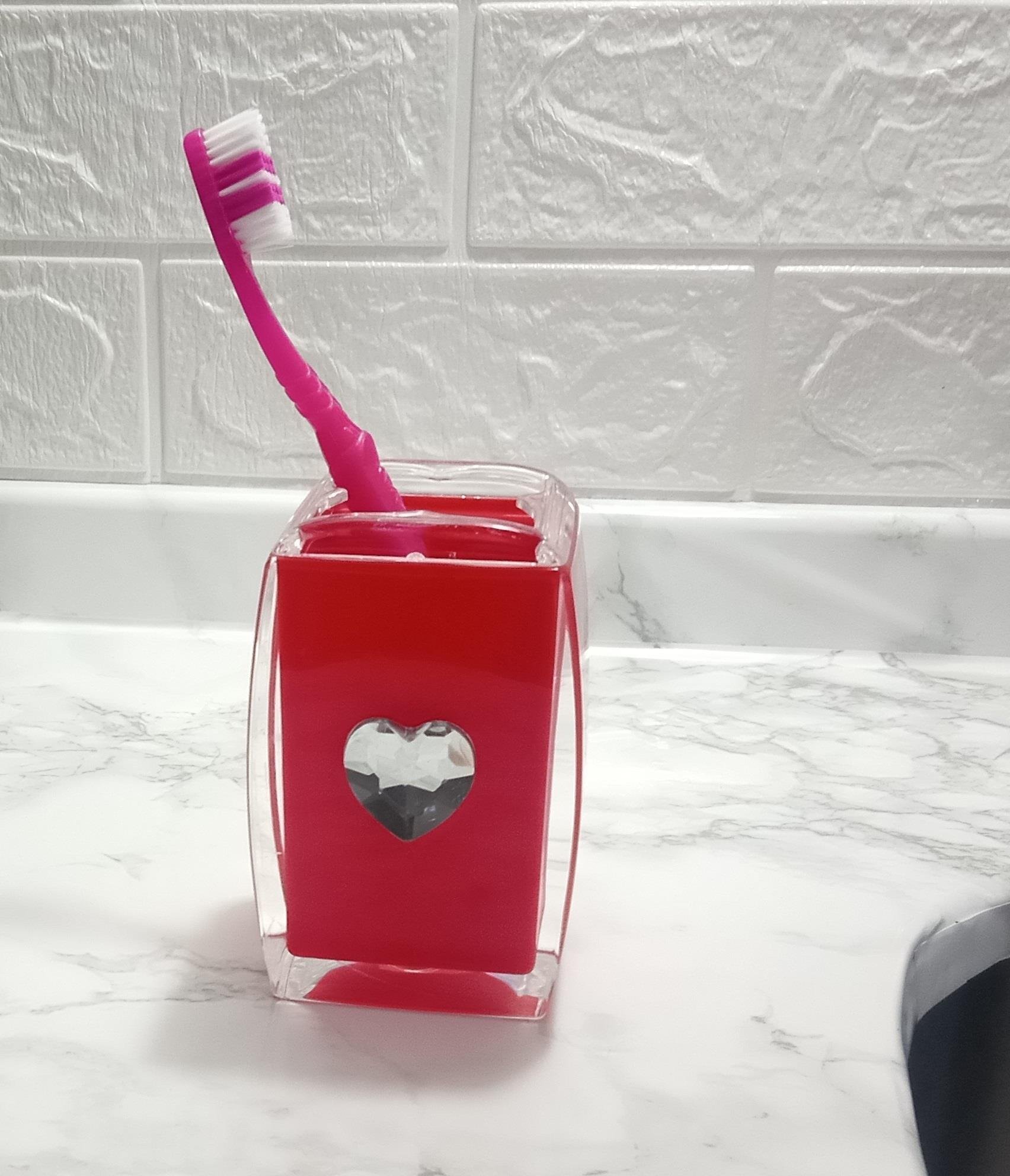 2 Adet Diş Fırçalık Kristal Taşlı Kırmızı Kalpli Akrilik 6X6X11Cm Banyo Seti  