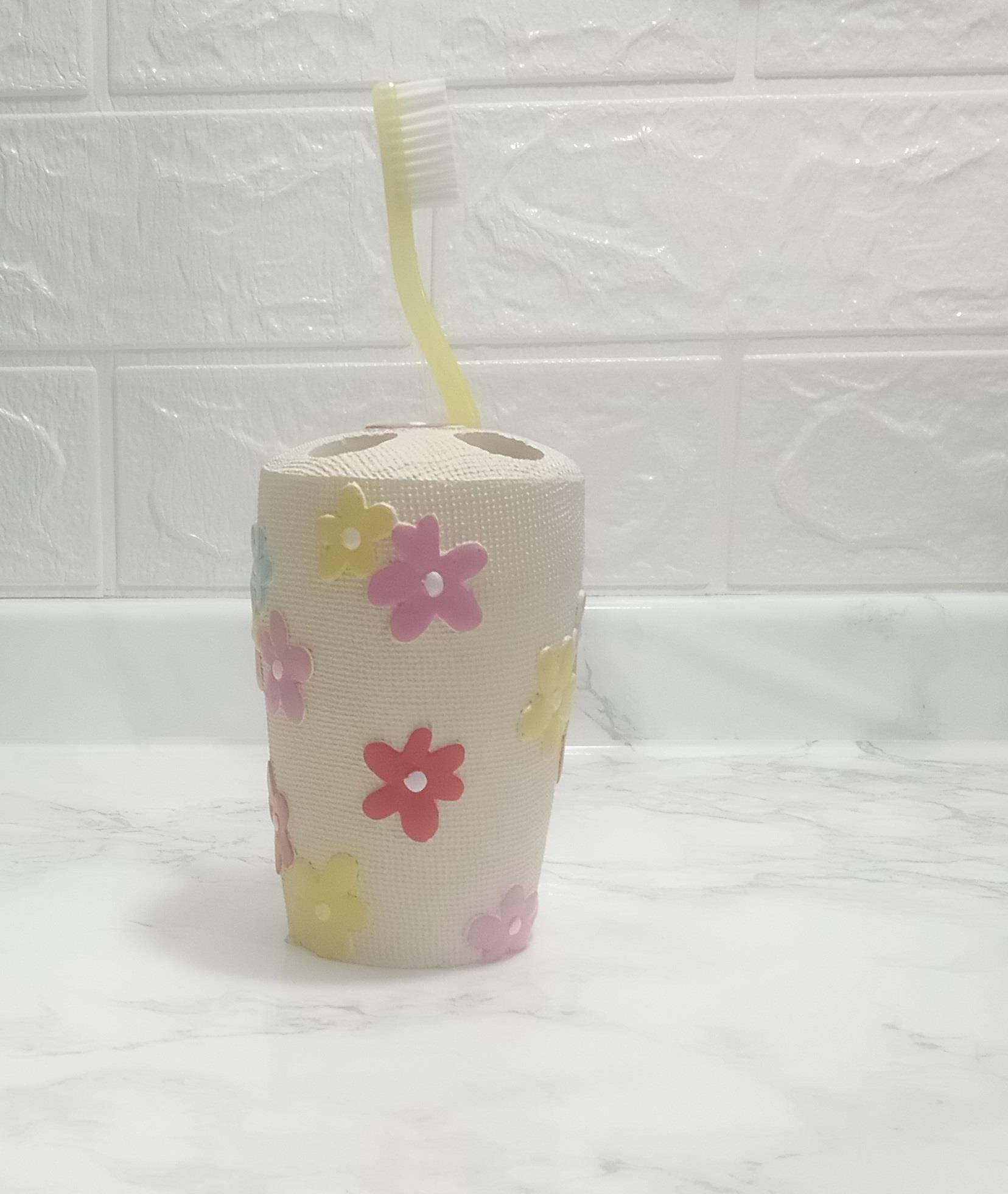 2 Adet Diş Fırçalık Renkli Papatyalı Poliresin 5X5X11Cm Banyo Seti  