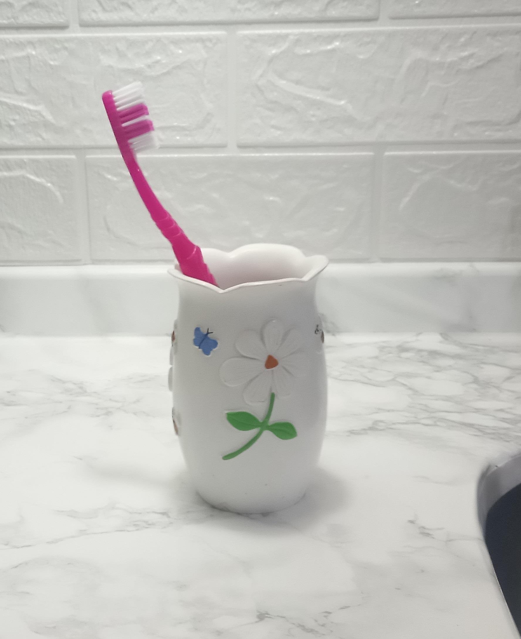 2 Adet Diş Fırçalık,Macunluk Çiçekli Poliresin  7X7X10Cm Banyo Seti  