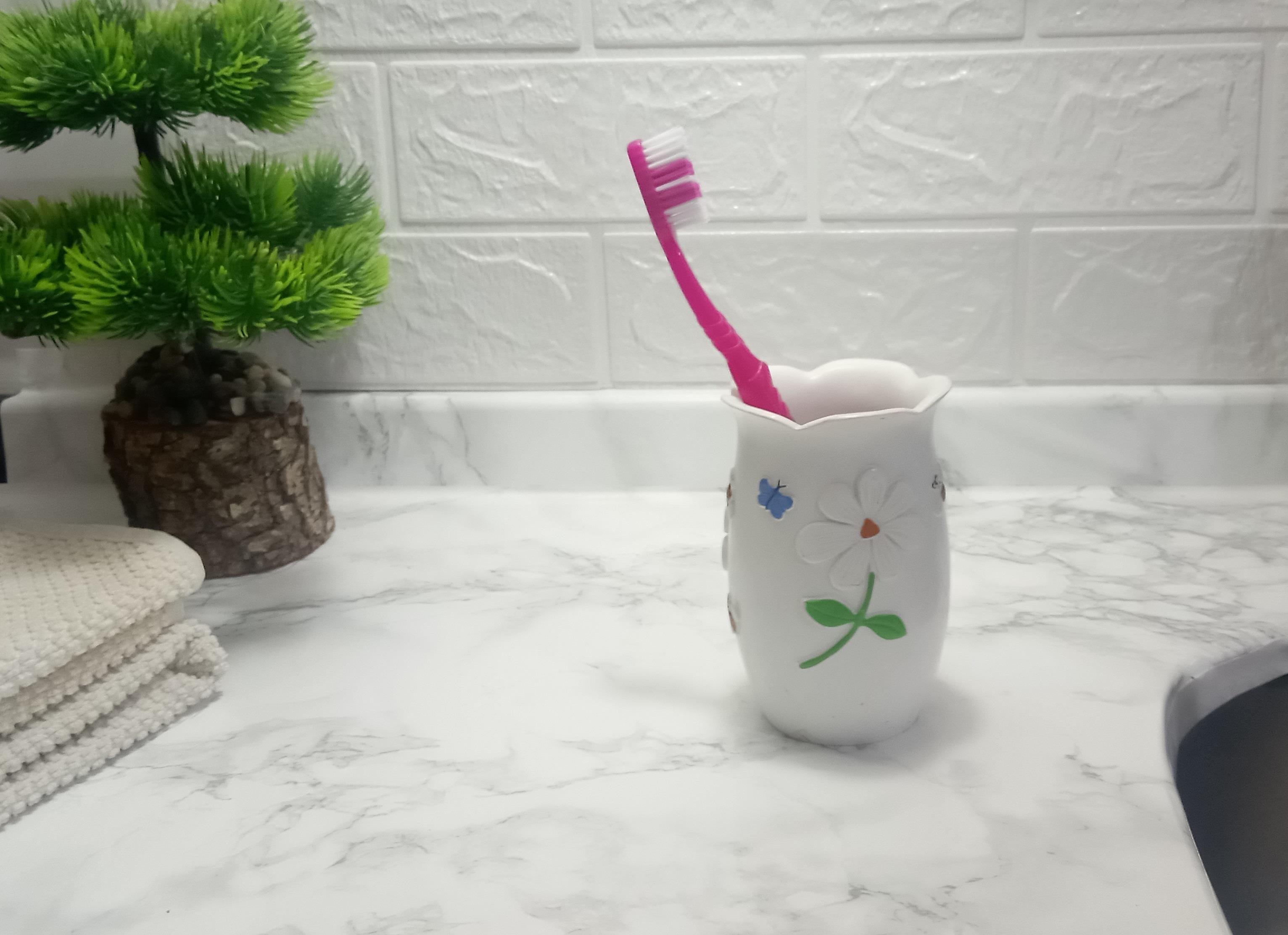 2 Adet Diş Fırçalık,Macunluk Çiçekli Poliresin  7X7X10Cm Banyo Seti  