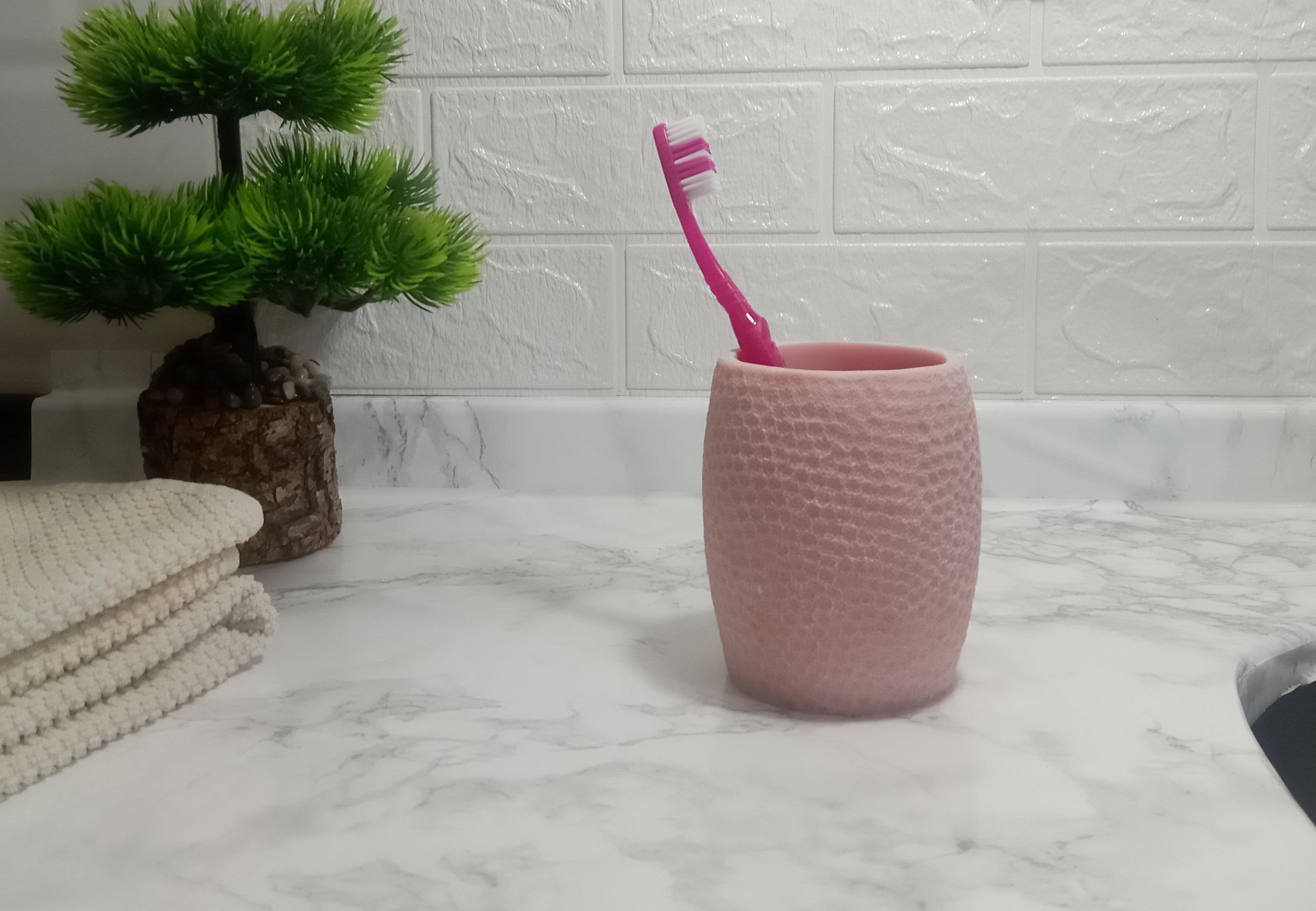 2 Adet Diş Fırçalık,Macunluk Pembe Petek Desenli Poliresin 8X8X10Cm 400Ml Banyo Seti  