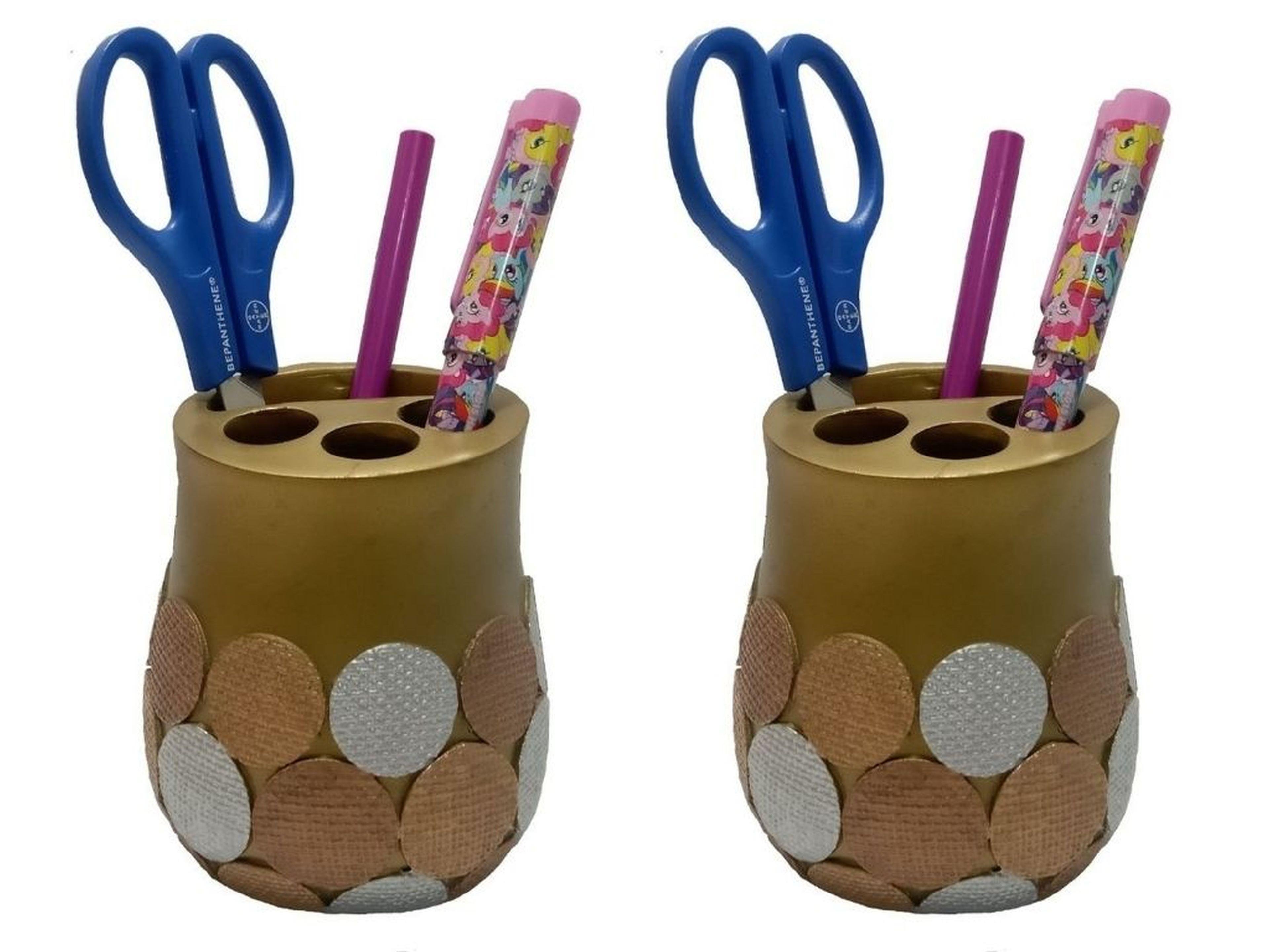 2 Adet Kalemlik Altın Puanlı Poliresin Ofis Gereci 9X9X10Cm