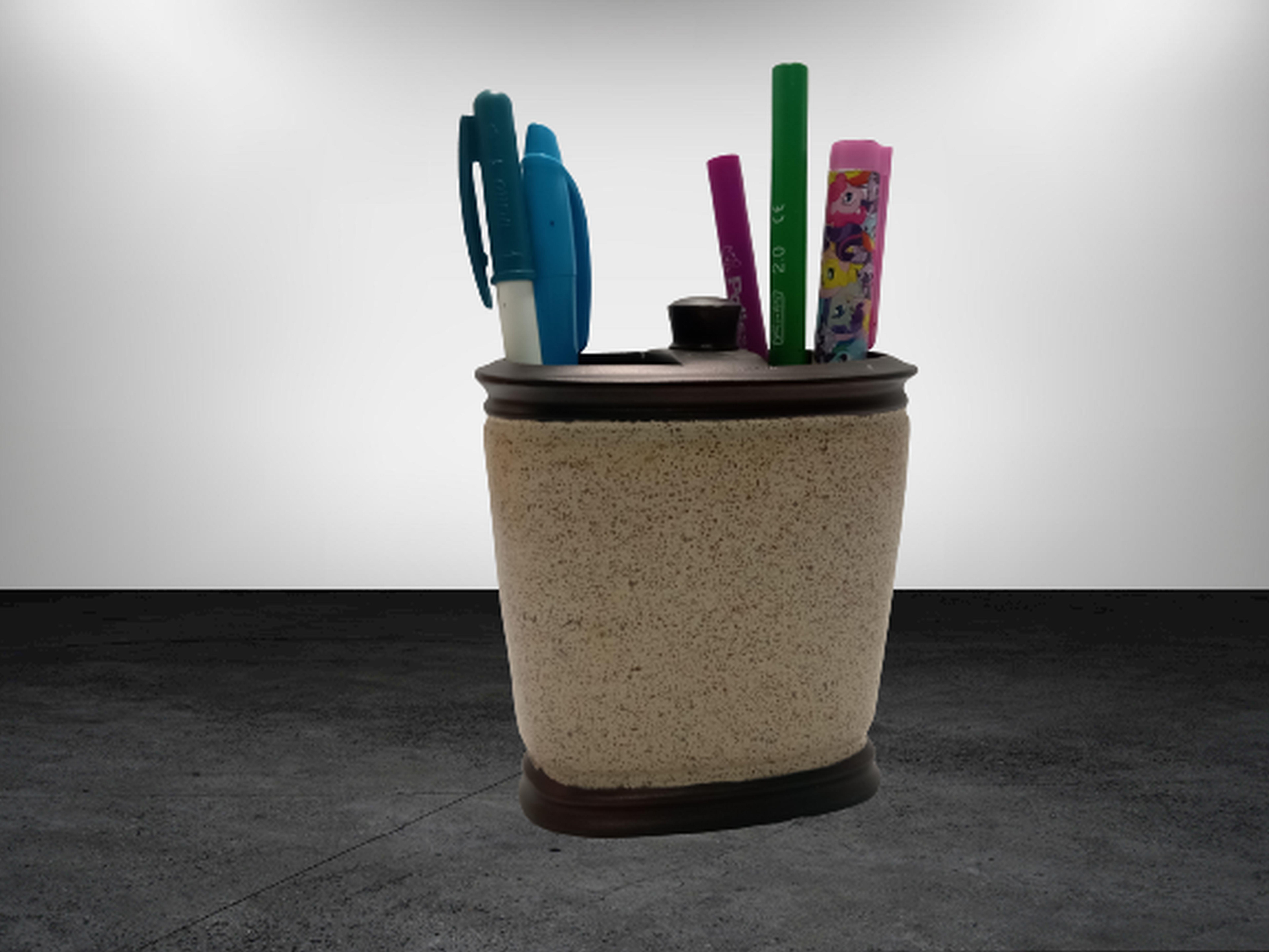 2 Adet Kalemlik Bronz Kumlu Poliresin Ofis Gereci  10X12X5Cm