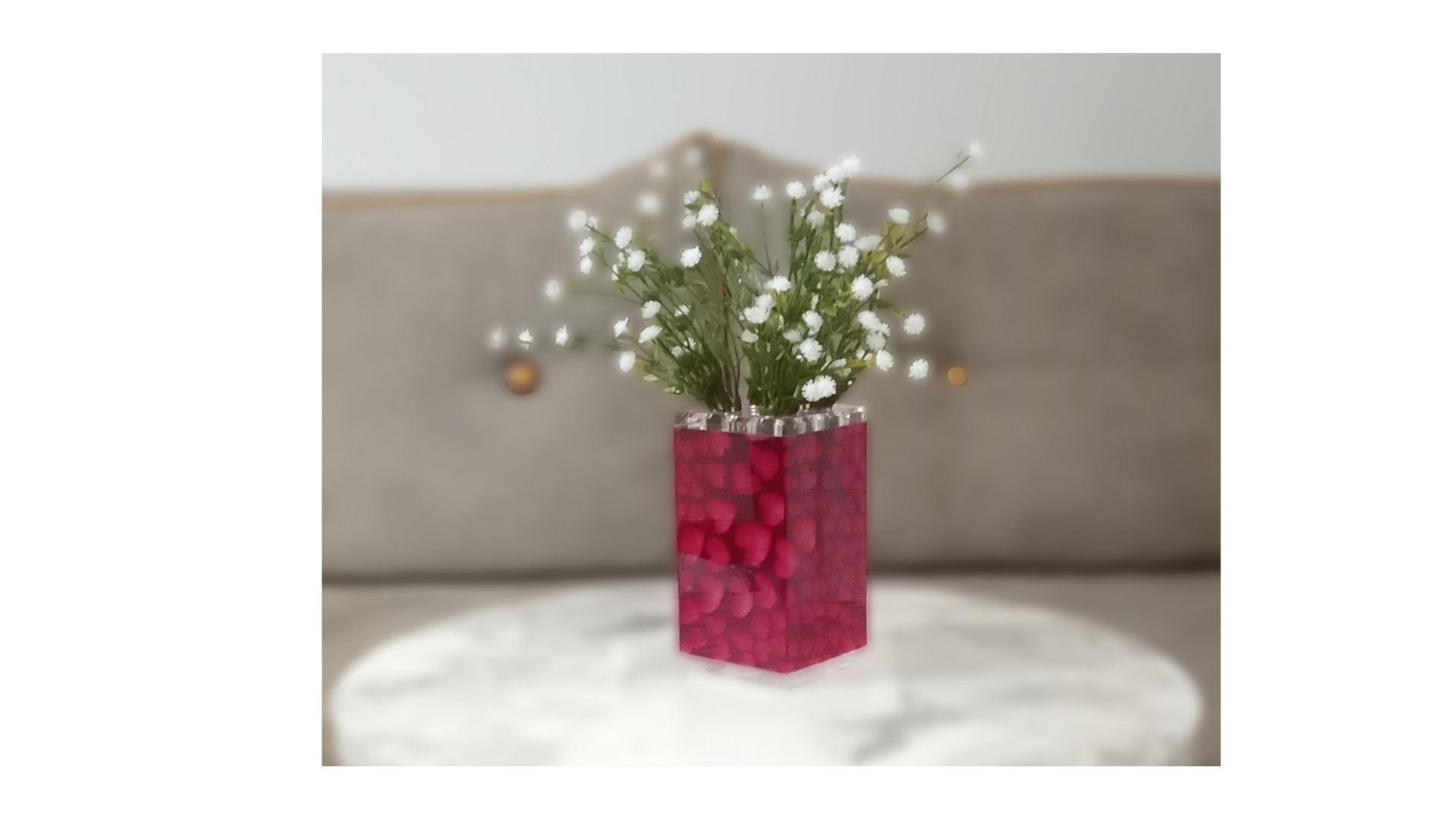 2 Adet Vazo Dahil,Vazoda Çiçek,Beyaz Yapay Çiçek,Vazo Dekoratif Kalpli 7X7X17Cm   