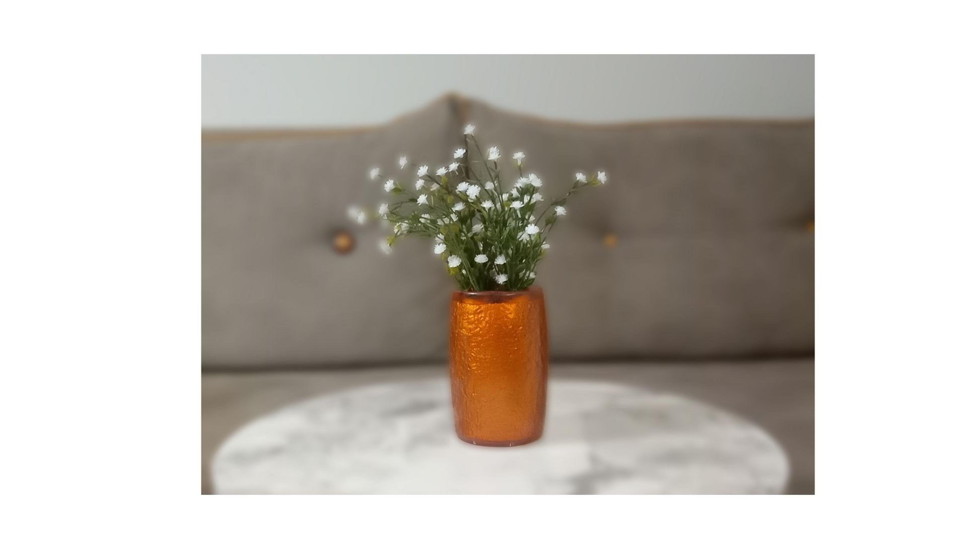 2 Adet Vazo Dahil,Vazoda Çiçek,Beyaz Yapay Çiçek,Vazo Dekoratif Altın Renkli Poliresin  5X5X12Cm