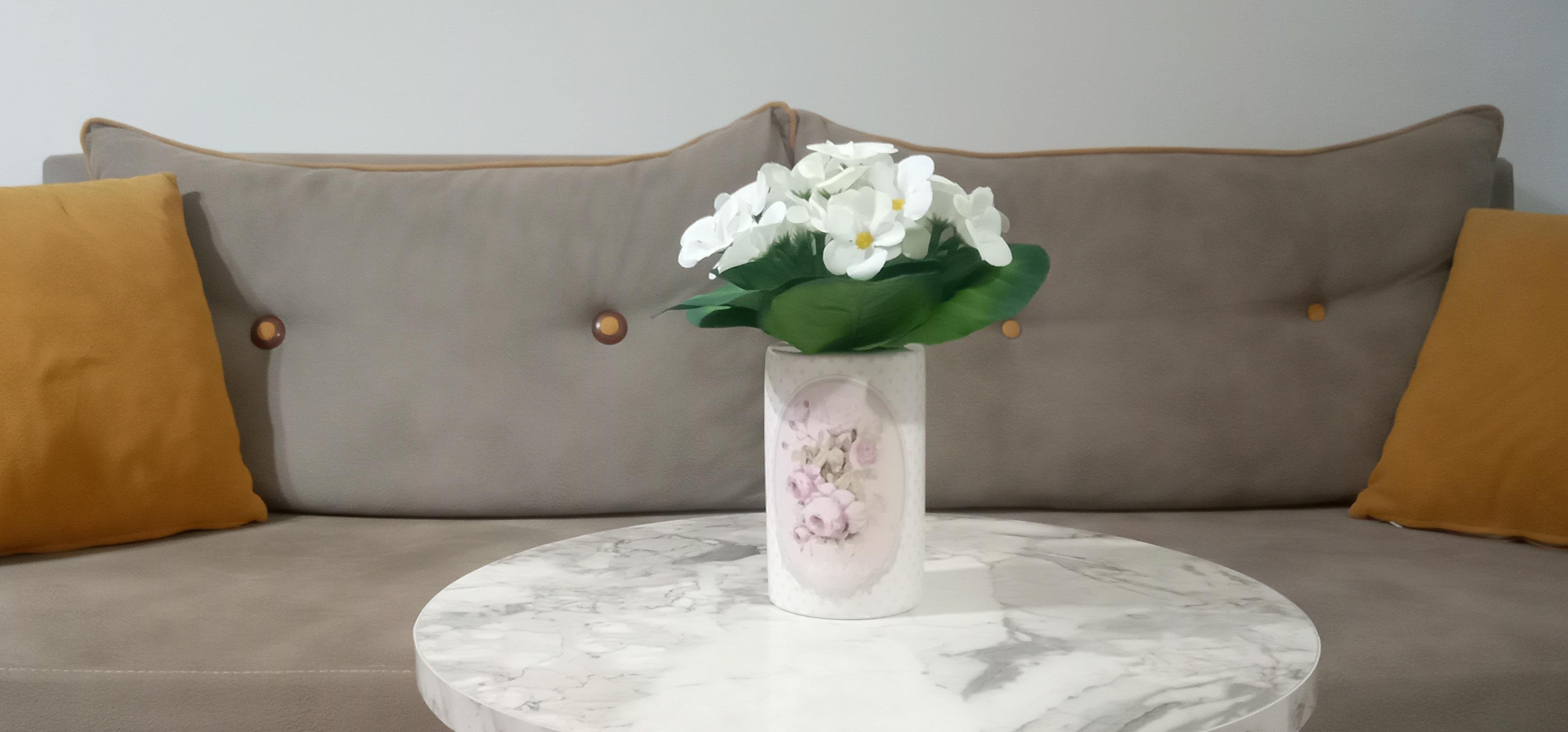 2 Adet Vazo Dahil,Vazoda Çiçek,Beyaz Yapay Çiçek,Vazo Dekoratif  Bahar Desenli 7X7X16Cm 