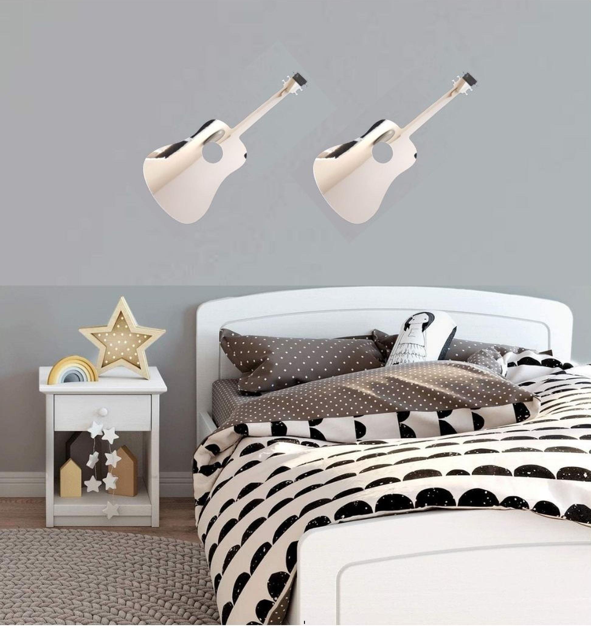 Aynalı Duvar Süsü (Sticker) 2 Adet Gitar Şekilli 34x15x0,6cm