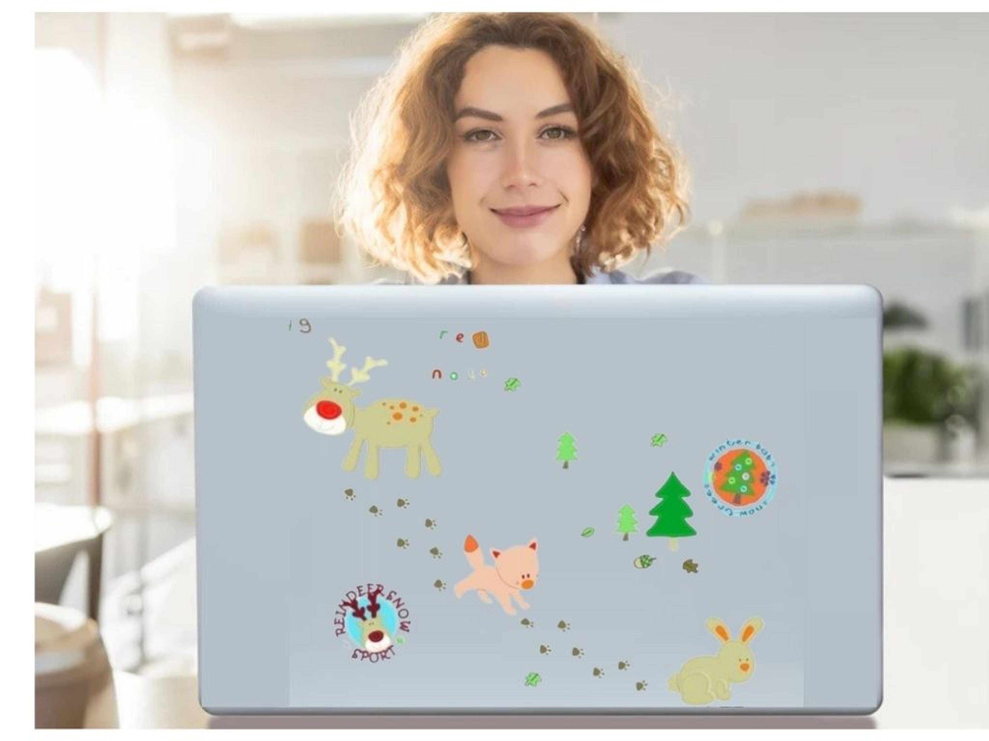 Defter Sticker,Laptop Sticker  Ormanlı Desenli Pvc 48X33X0,5Cm