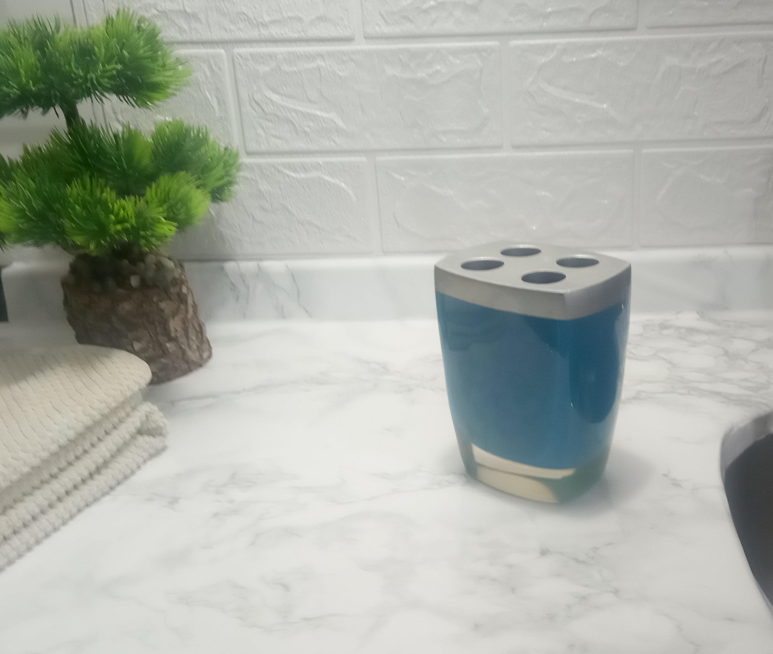 Diş Fırçalık Gri Mavi Poliresin 8x4x11cm